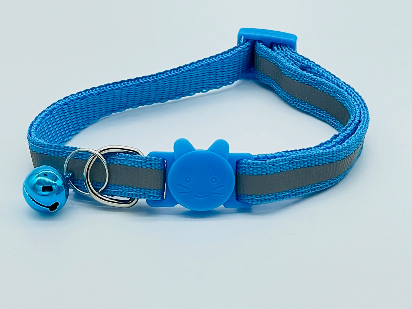 Collar reflectante con campana