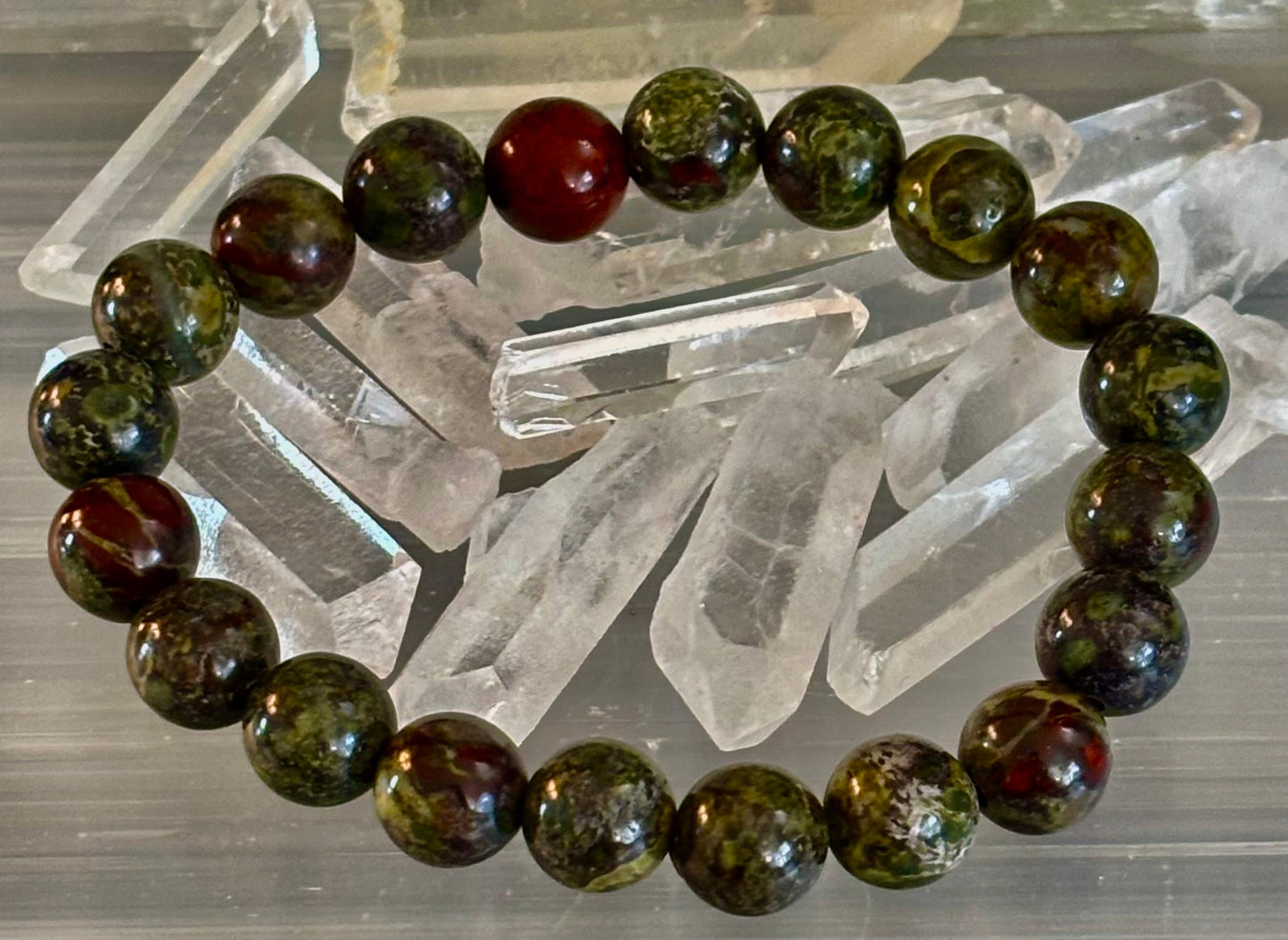 Pulsera de Heliotropo – Coraje, Vitalidad y Protección Fortalecida (Muñecas Medianas y Grandes)