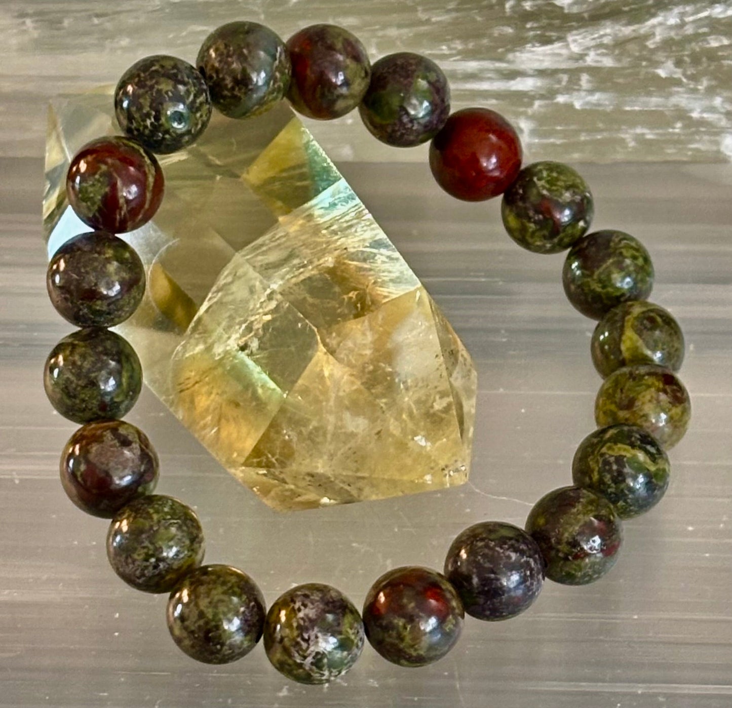 Pulsera de Heliotropo – Coraje, Vitalidad y Protección Fortalecida (Muñecas Medianas y Grandes)