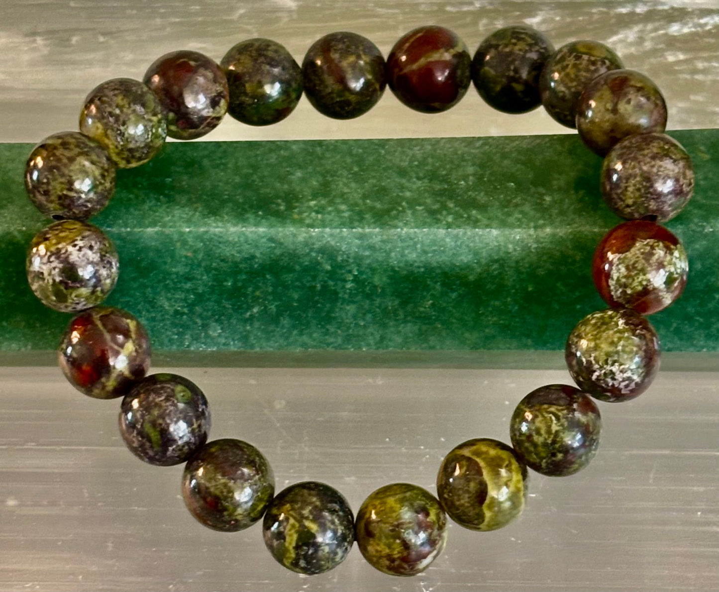 Pulsera de Heliotropo – Coraje, Vitalidad y Protección Fortalecida (Muñecas Medianas y Grandes)