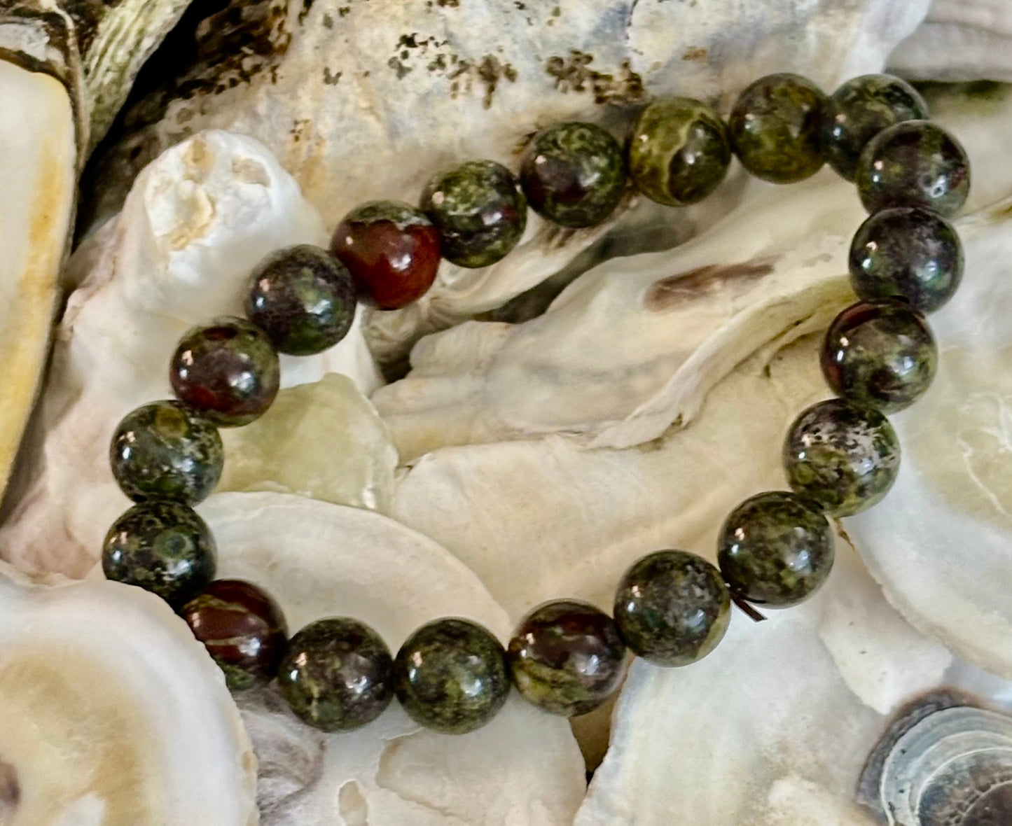 Pulsera de Heliotropo – Coraje, Vitalidad y Protección Fortalecida (Muñecas Medianas y Grandes)