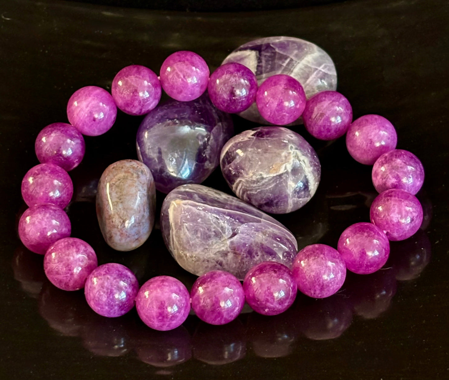 Pulsera de Espodumena Natural (Kunzita) de 10mm Infundida con Reiki para Amor y Sanación Emocional (Muñeca Mediana)