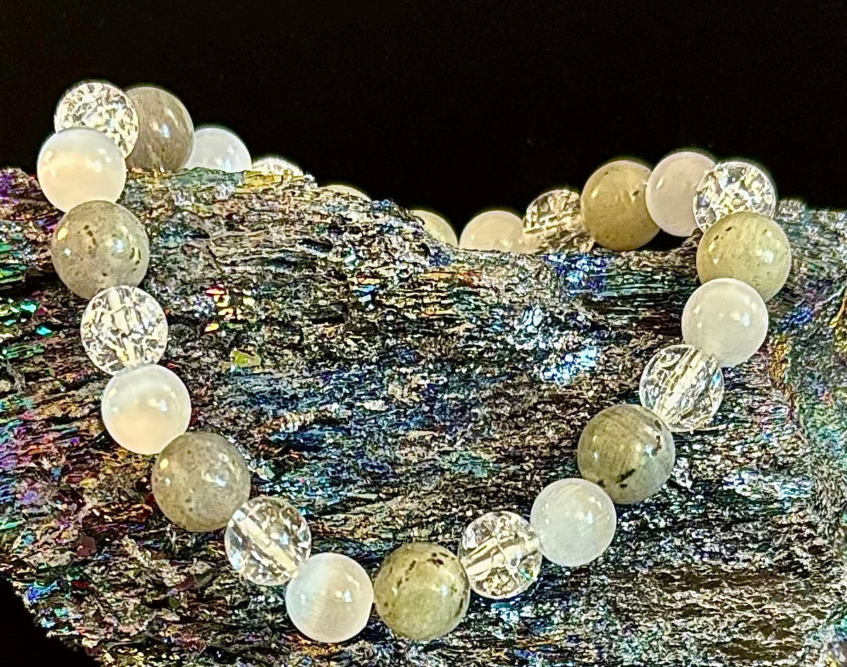 Pulsera Curativa de Trabajadores de la Luz Infundida con Reiki – Labradorita, Cuarzo Craquelado y Selenita