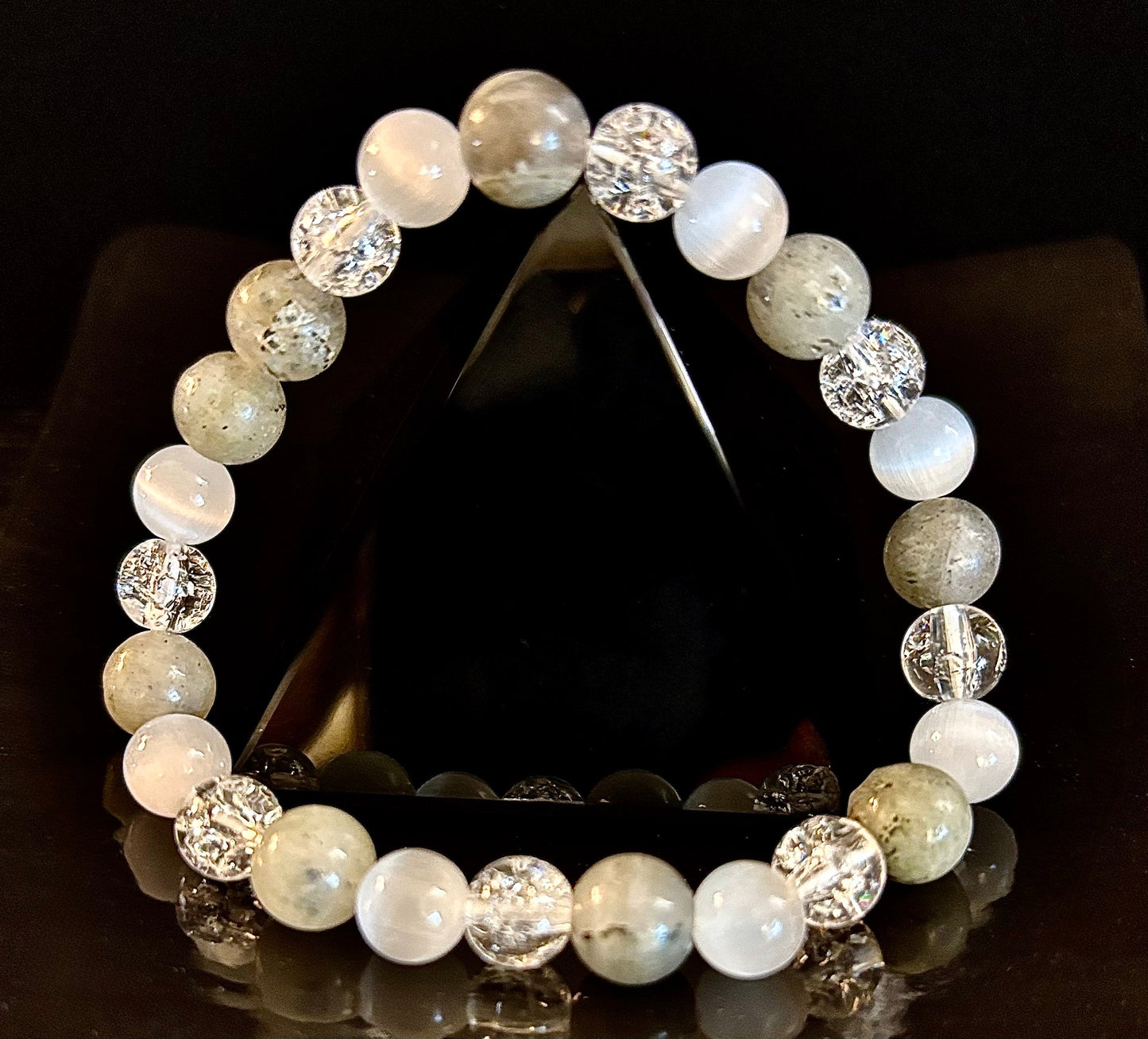 Pulsera Curativa de Trabajadores de la Luz Infundida con Reiki – Labradorita, Cuarzo Craquelado y Selenita