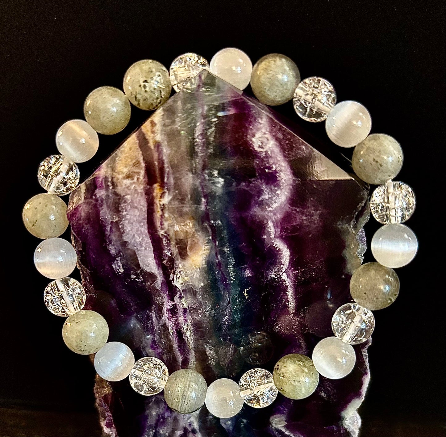 Pulsera Curativa de Trabajadores de la Luz Infundida con Reiki – Labradorita, Cuarzo Craquelado y Selenita