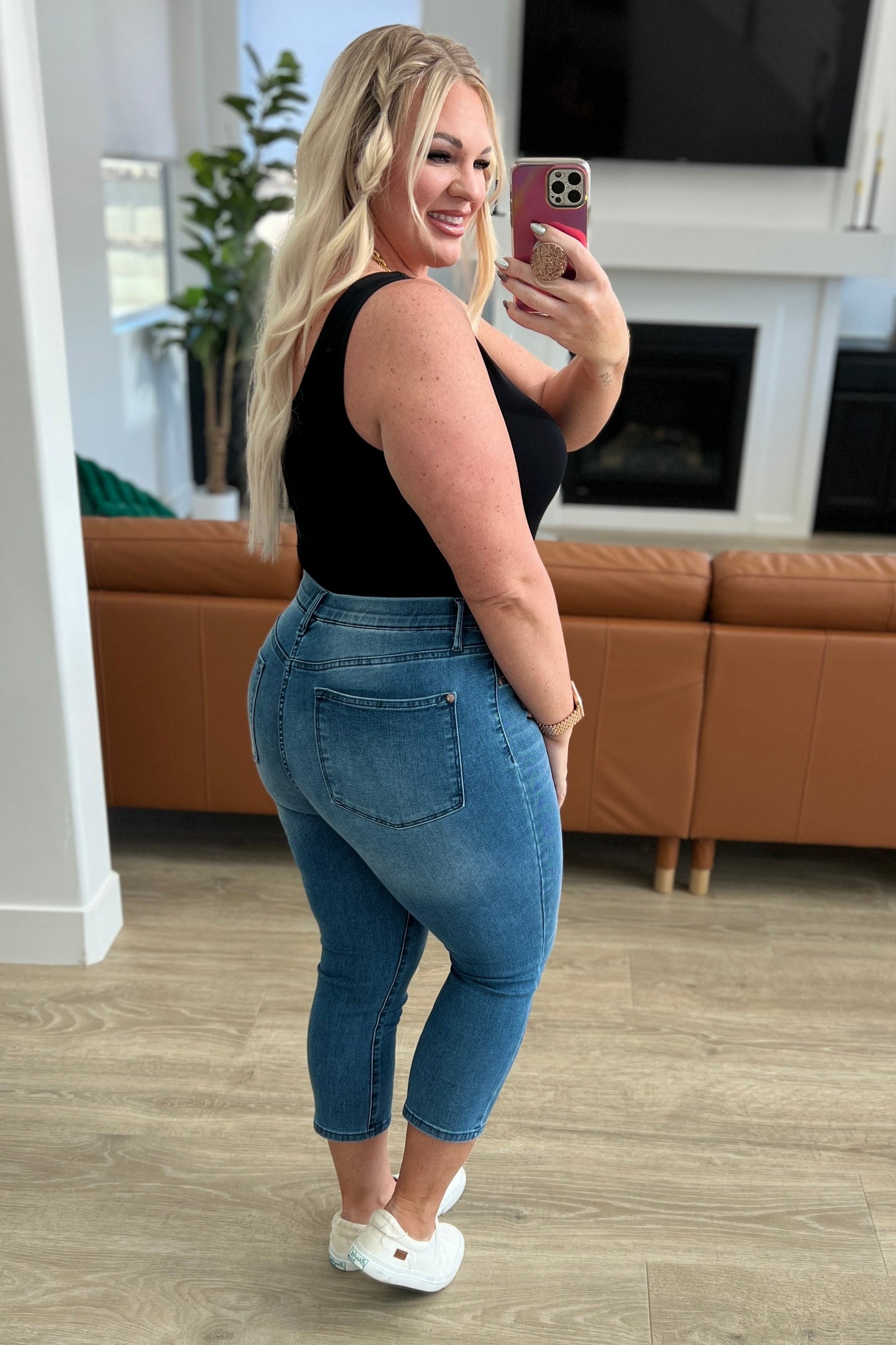 Pantalones capri Emily de mezclilla fresca, de tiro alto y sin cierre