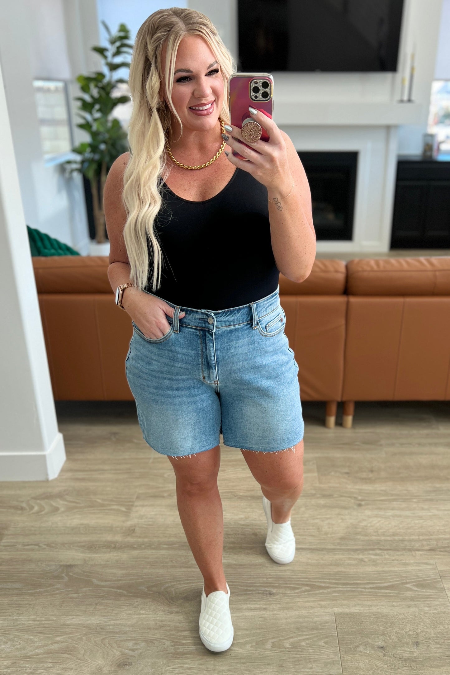 Pantalones cortos de mezclilla Willa High Rise Cutoff