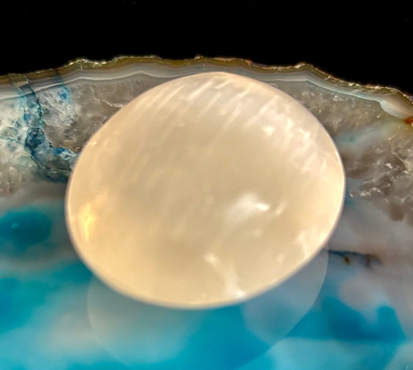 Piedra de palma de selenita – 4 cm (1.57") – Cristal limpiador de aura para sanación energética y claridad