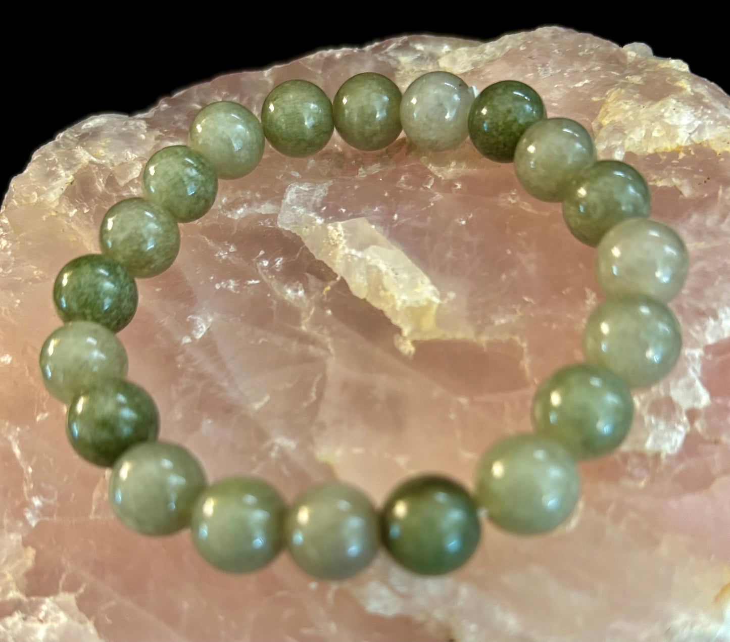 Pulsera de Jade para la Abundancia y Prosperidad – Cuentas de 8mm o 10mm (Muñecas Medianas a Grandes)