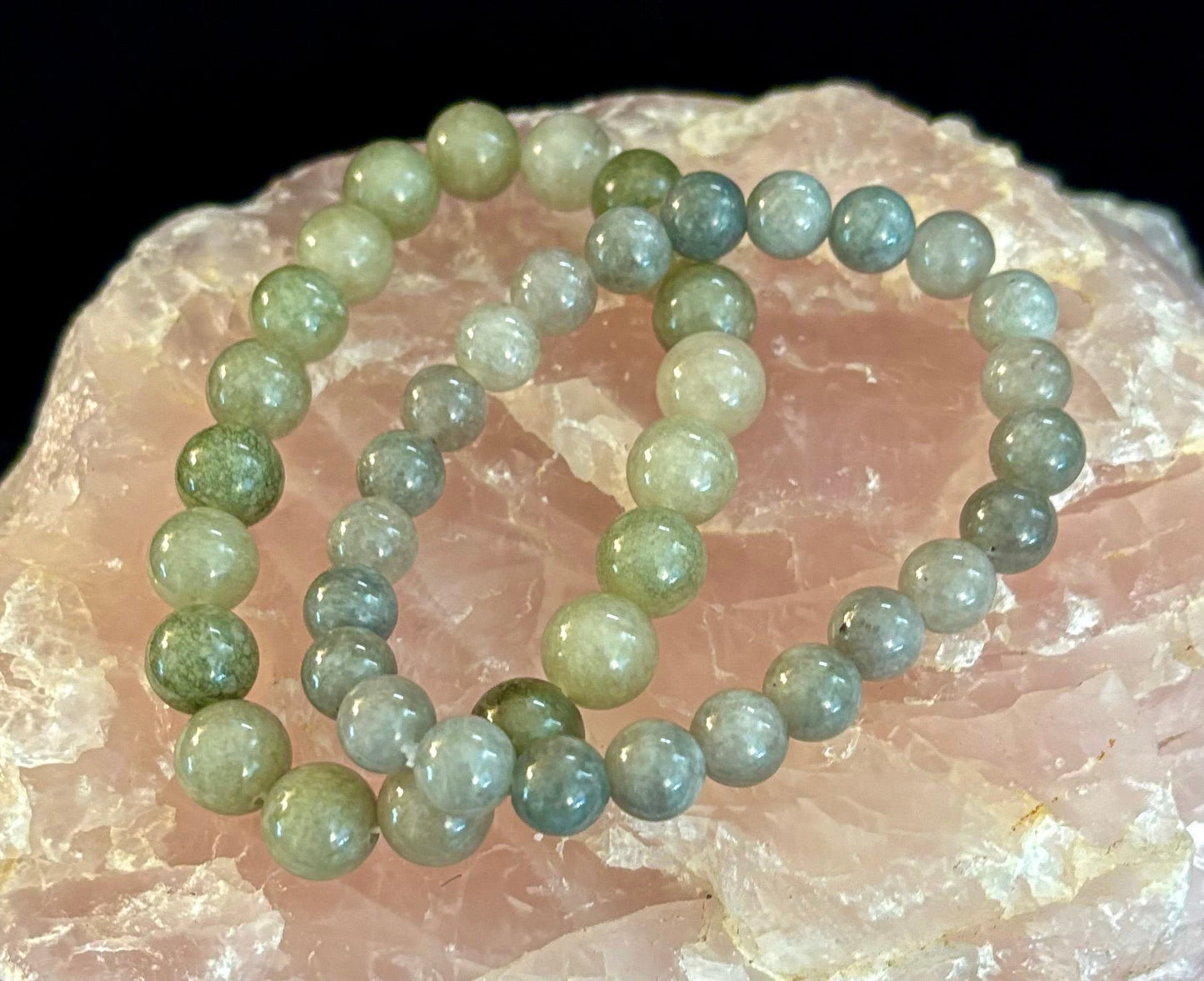 Pulsera de Jade para la Abundancia y Prosperidad – Cuentas de 8mm o 10mm (Muñecas Medianas a Grandes)