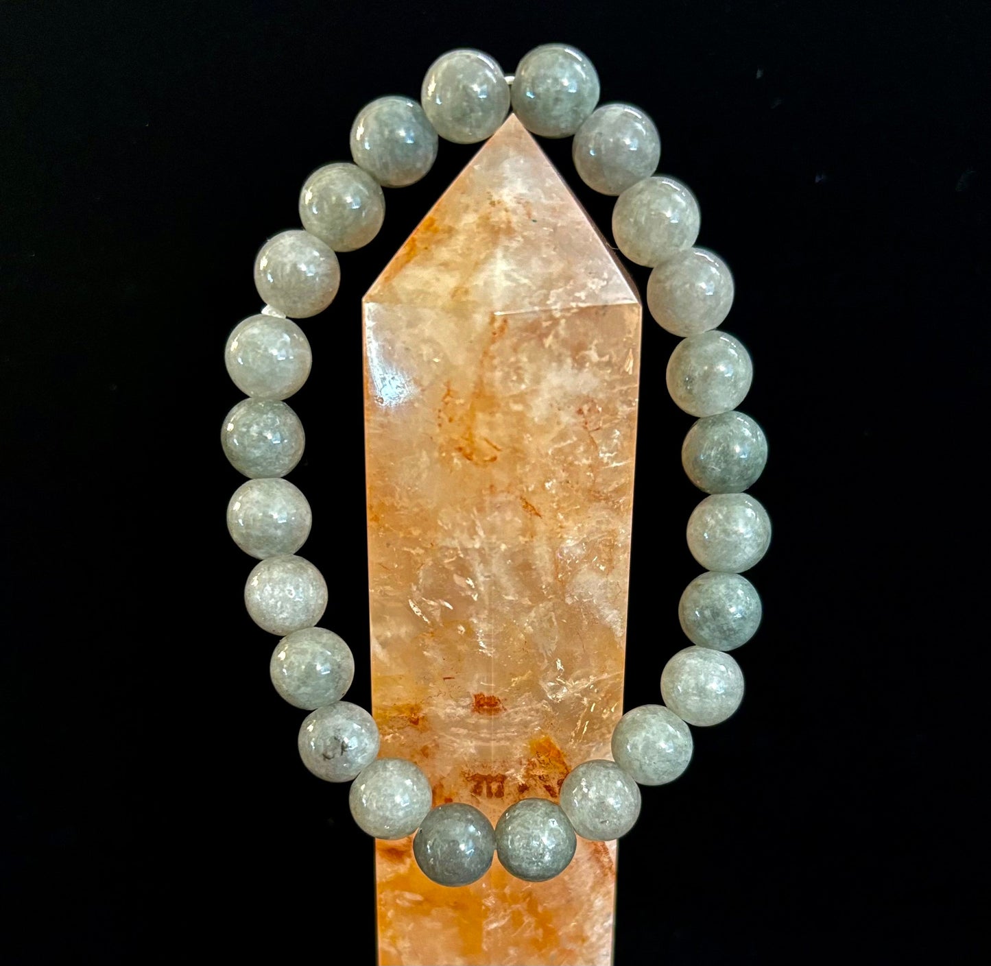 Pulsera de Jade para la Abundancia y Prosperidad – Cuentas de 8mm o 10mm (Muñecas Medianas a Grandes)