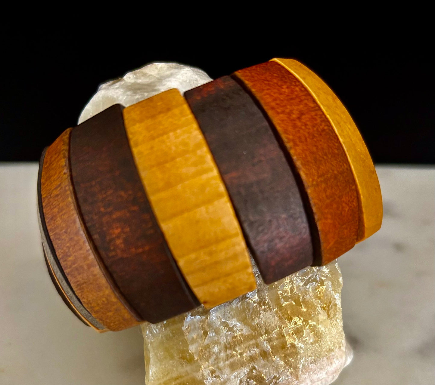 Pulsera Elástica de Cuentas de Madera Estilo Bohemio Literario – Tonos Marrones Degradados