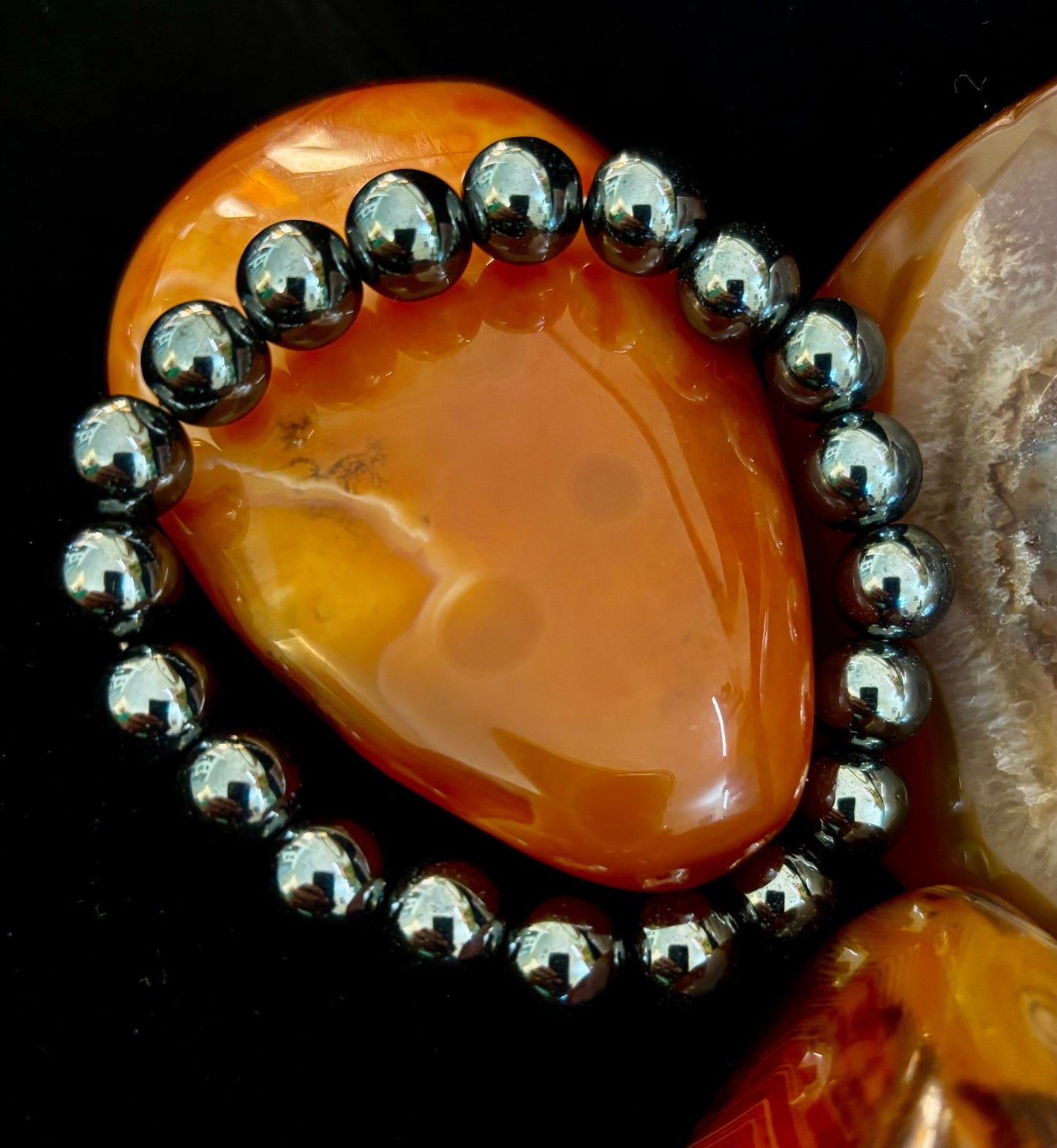 Pulsera de Hematita para Conexión a Tierra y Protección – Piedra Curativa para el Chakra Raíz para Confianza, Claridad y Estabilidad (Opciones de 6mm, 8mm, 10mm)