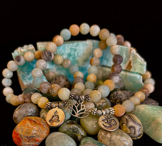 Pulsera de chakras curativos de amazonita – 3 opciones de dijes: Loto, Buda u Om