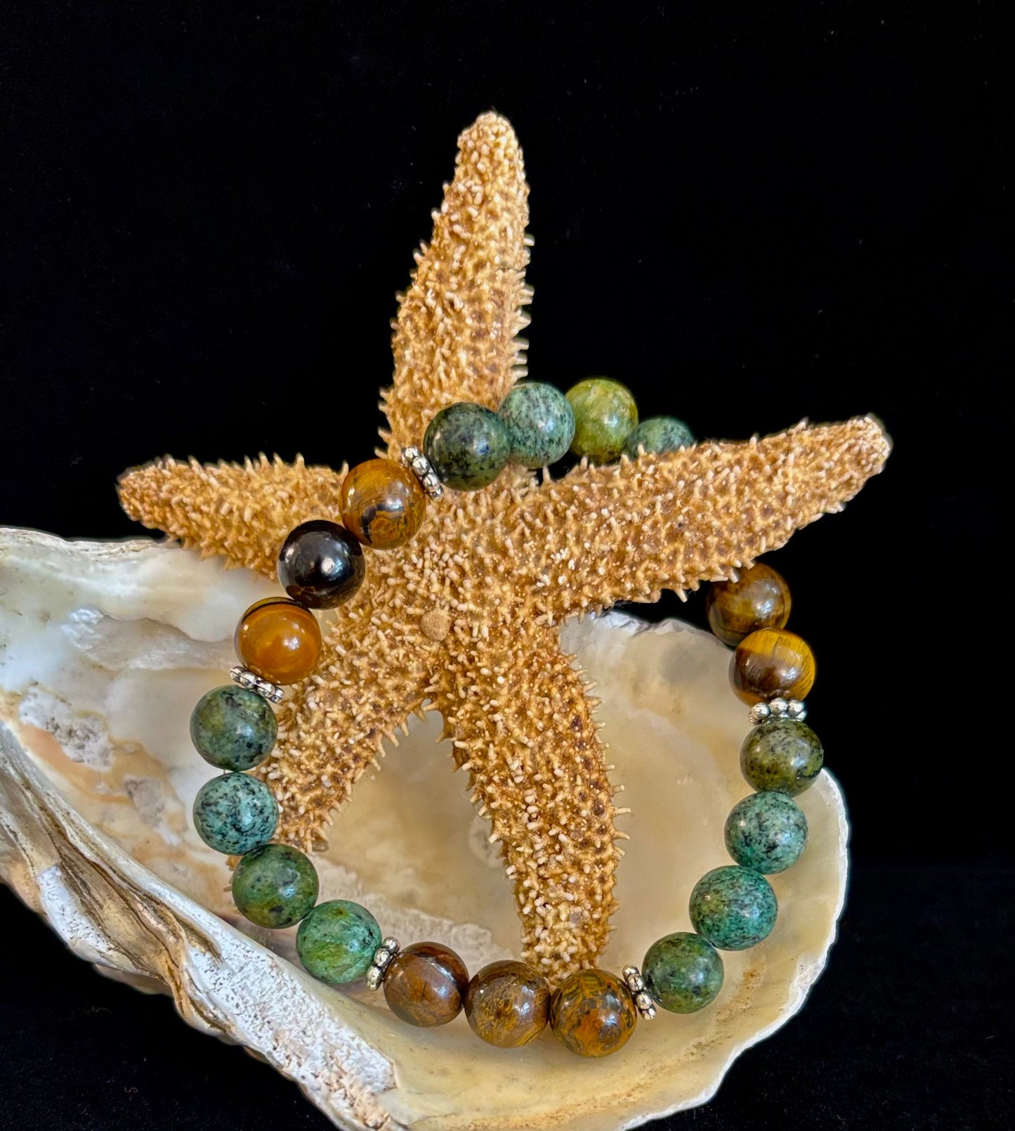 Pulsera de cuentas de ojo de tigre y turquesa africana para muñecas pequeñas – Aumenta la confianza y el coraje