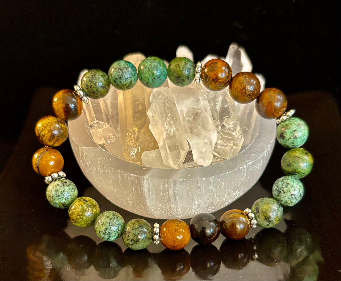 Pulsera de cuentas de ojo de tigre y turquesa africana para muñecas pequeñas – Aumenta la confianza y el coraje