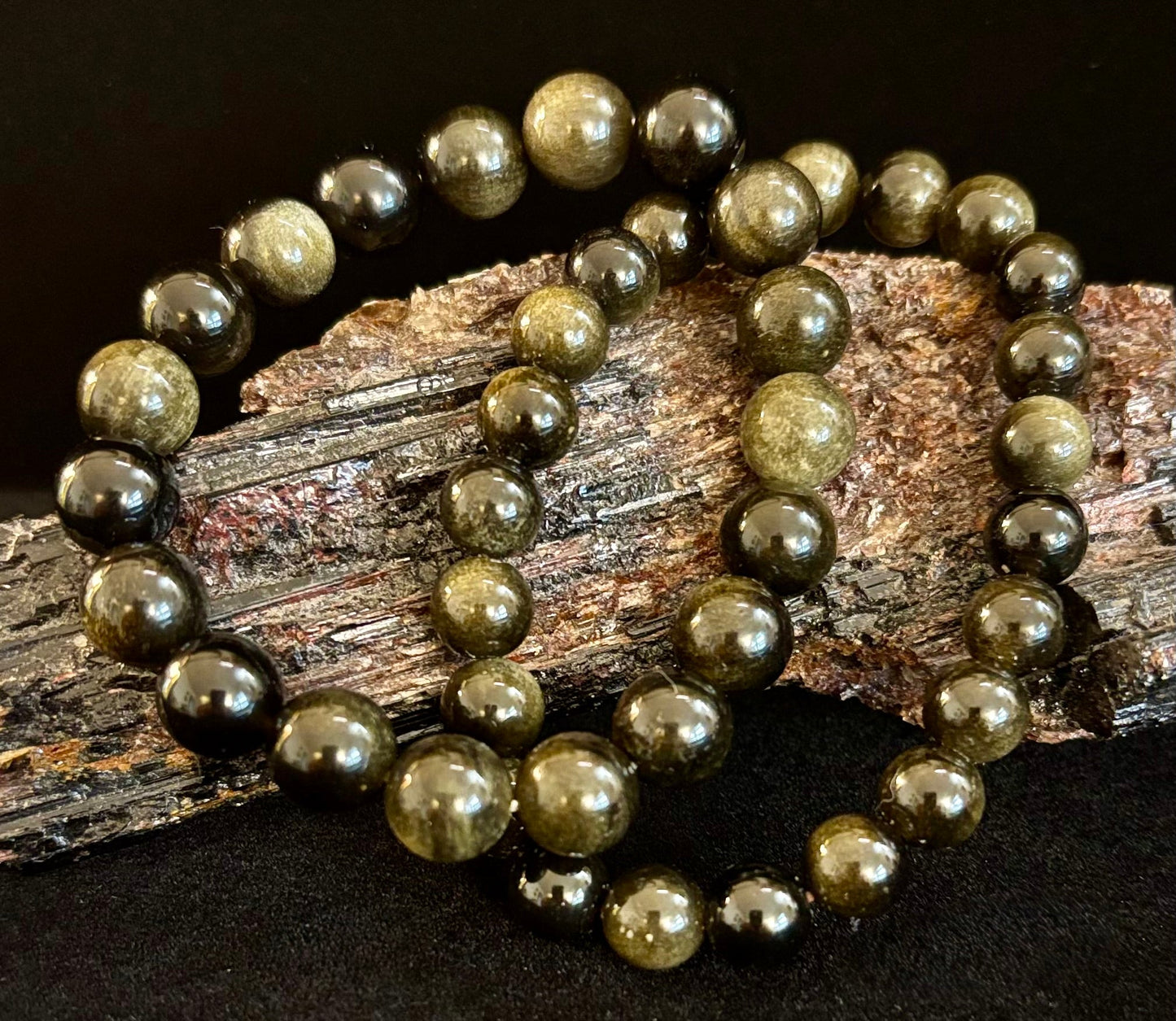 Pulsera protectora de obsidiana dorada – Cuentas de 8 mm y 10 mm para muñecas pequeñas a medianas 🖤✨