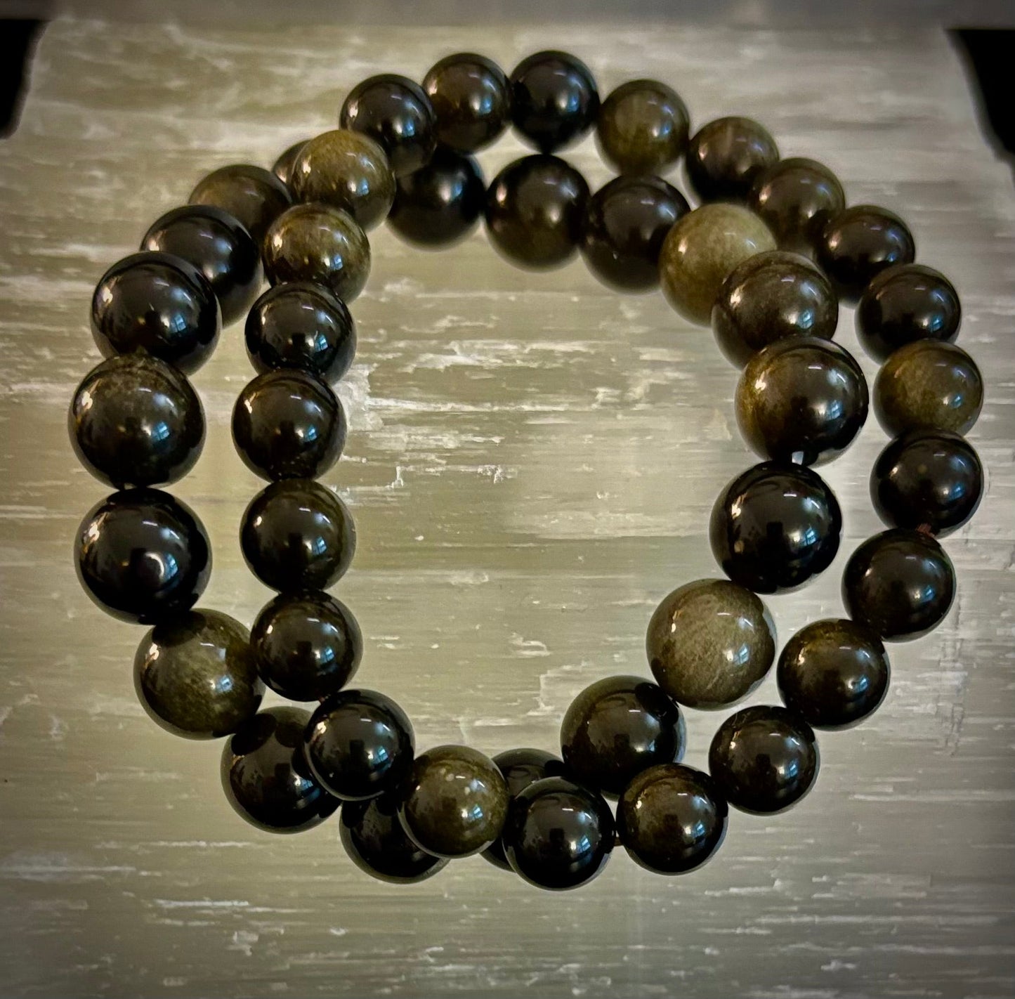 Pulsera protectora de obsidiana dorada – Cuentas de 8 mm y 10 mm para muñecas pequeñas a medianas 🖤✨
