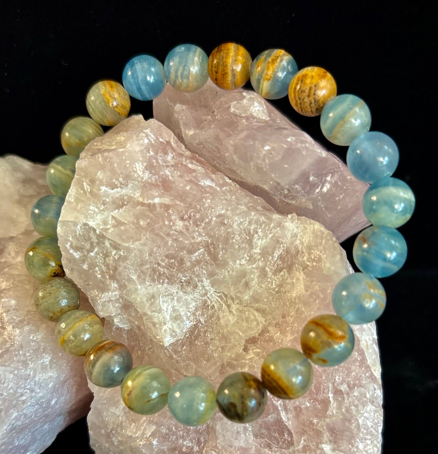 Pulsera de calcita lemuriana de Aquatine - Cuentas de 8 mm y 10 mm (muñecas medianas)