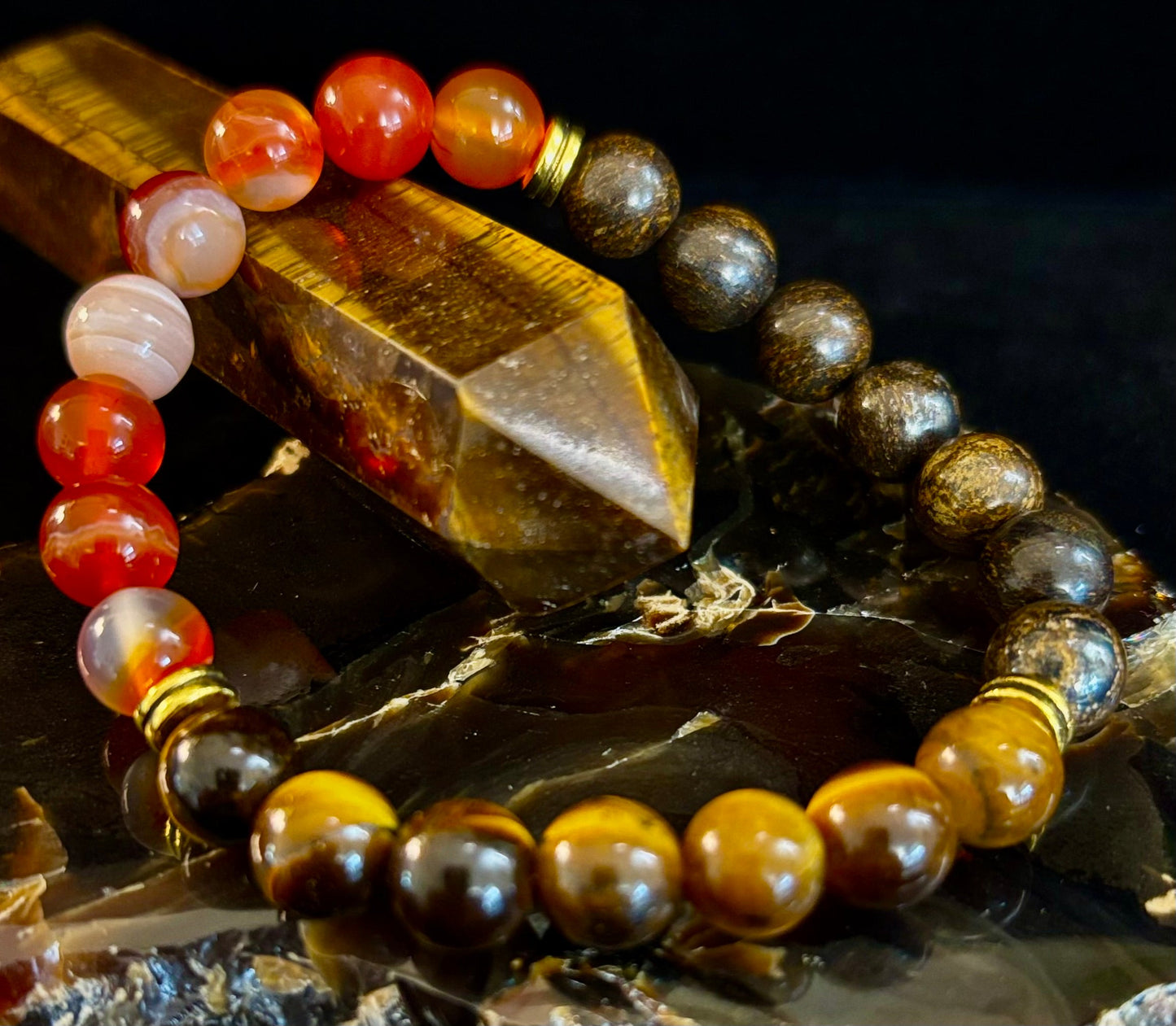 Pulsera con intención para apoyar la depresión – Ojo de Tigre Amarillo, Cornalina Veteada y Broncita | Gemas de 8mm