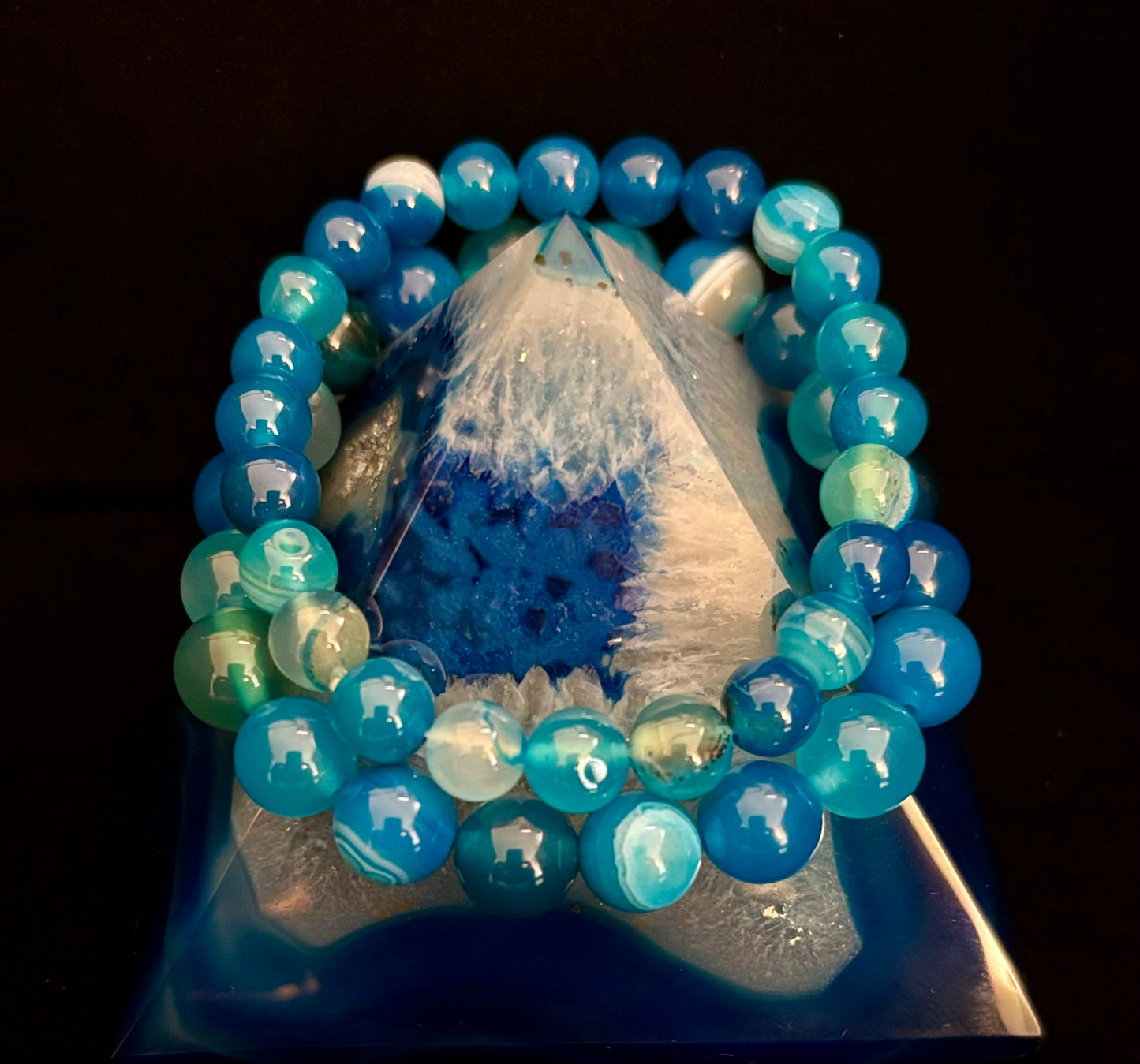 Pulsera Ágata Azul Energía Oceánica Reiki-Infusionada Calma y Comunicación (Muñeca Mediana)