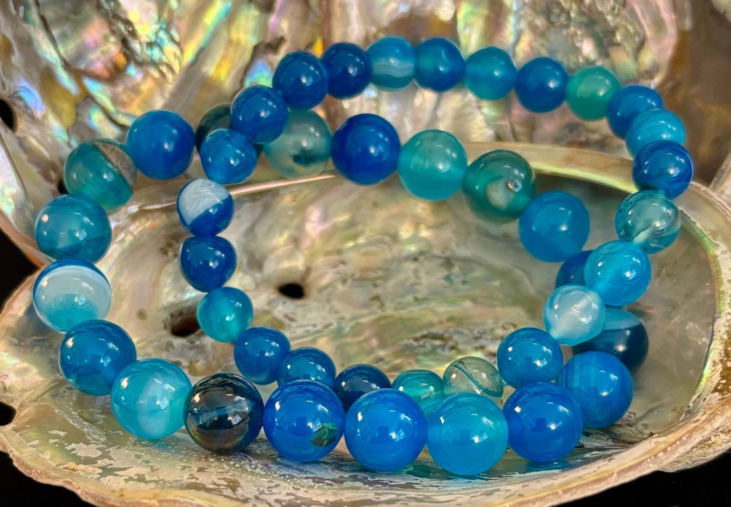 Pulsera Ágata Azul Energía Oceánica Reiki-Infusionada Calma y Comunicación (Muñeca Mediana)