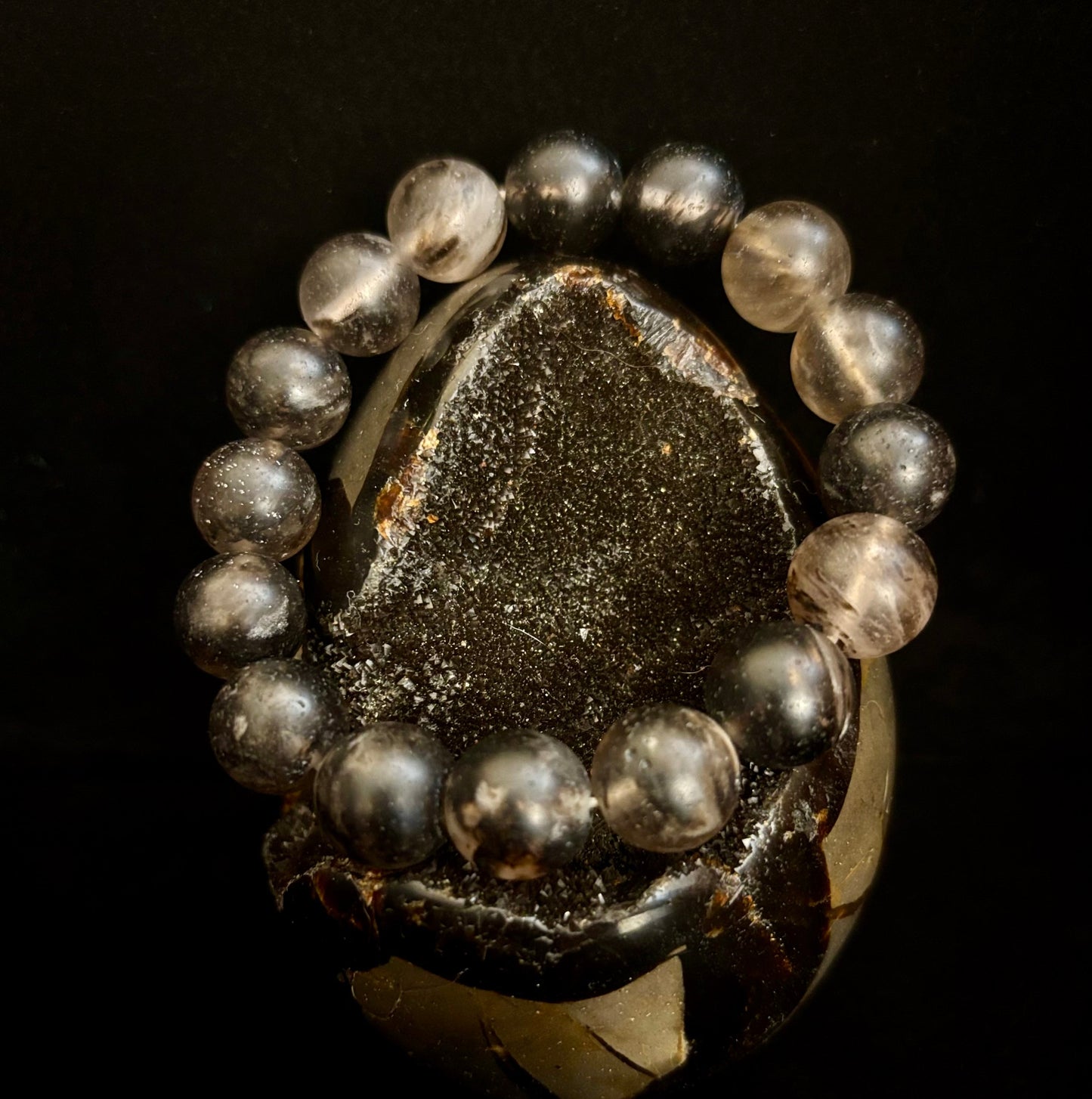 Pulsera elástica de piedra mate negra con sandía – Cuentas atrevidas de 12 mm | Energía de conexión a tierra y estilo audaz
