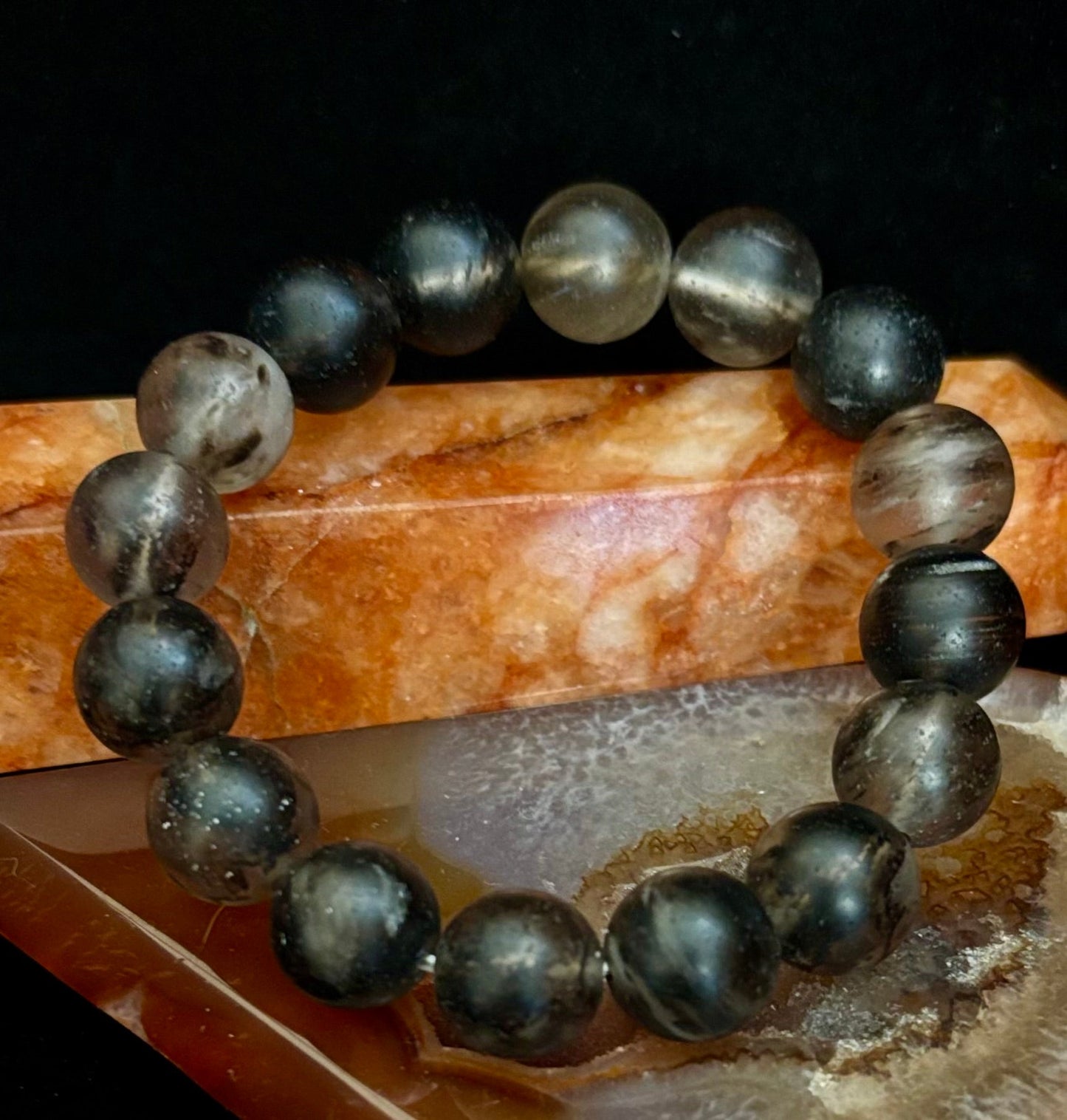 Pulsera elástica de piedra mate negra con sandía – Cuentas atrevidas de 12 mm | Energía de conexión a tierra y estilo audaz