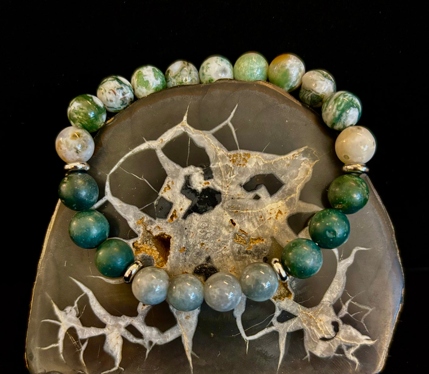 Pulsera de Ágata Árbol, Ágata Musgo y Jade Birmano – Energía Enraizada y Nuevos Comienzos