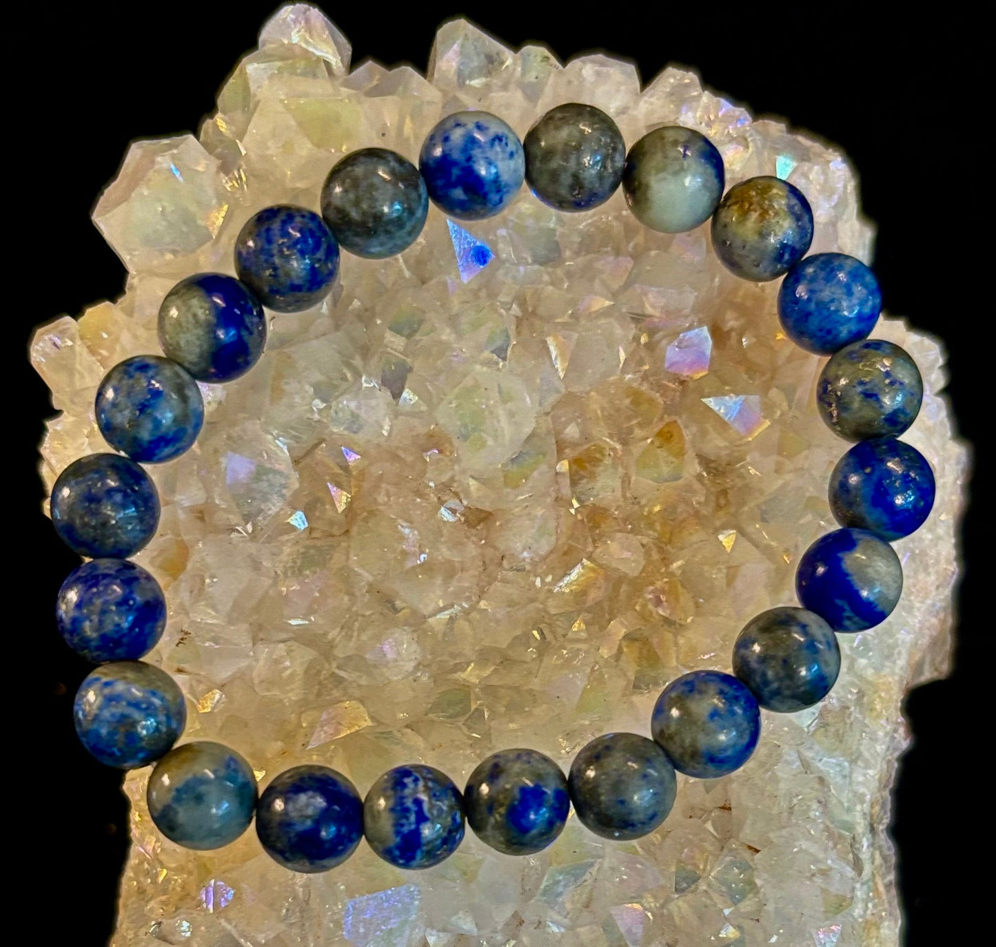 Pulsera Curativa de Lapislázuli – Sabiduría, Verdad y Fuerza Interior