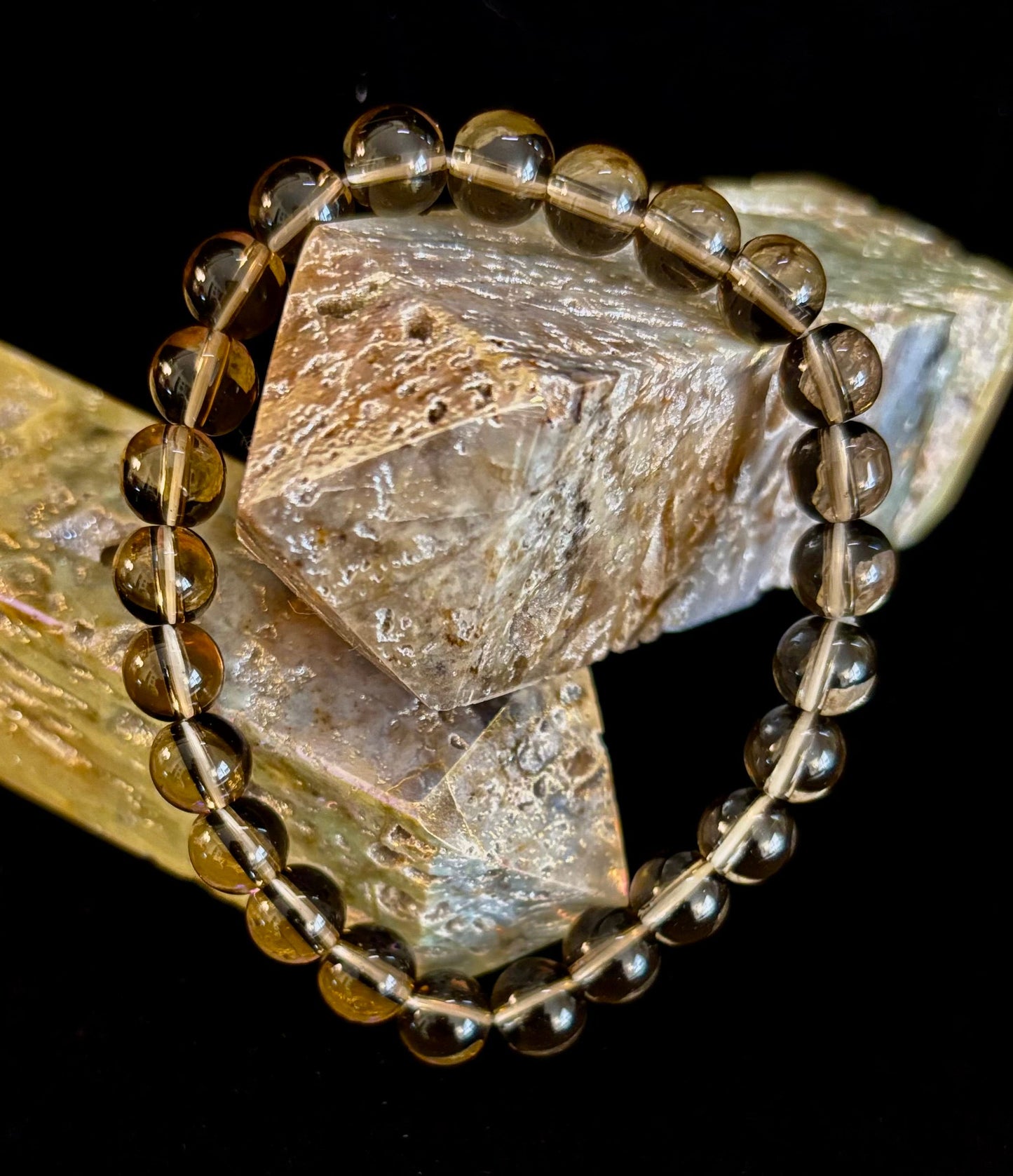 Pulsera de cuarzo ahumado – Cristal natural de 8 mm para conexión a tierra, protección y claridad