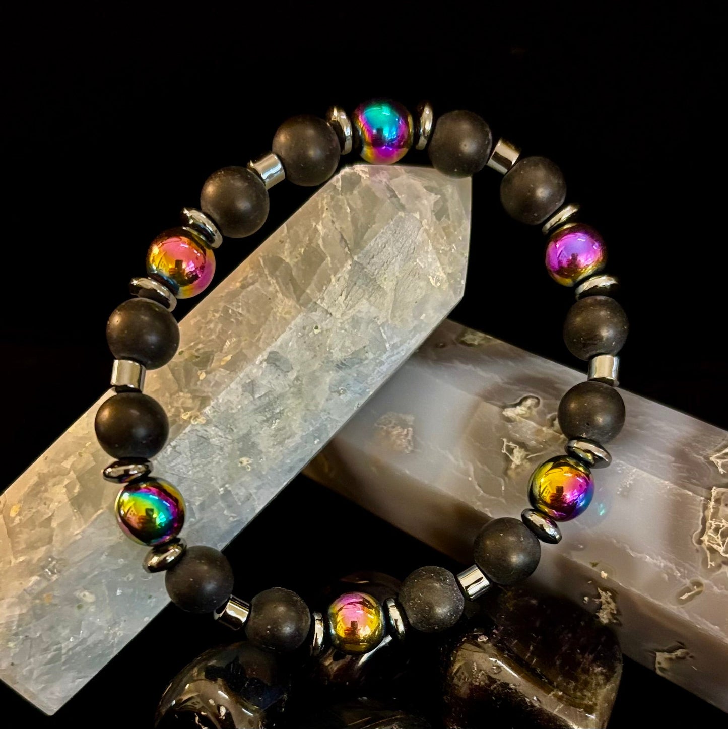 Pulsera elástica unisex de hematita y piedra natural – Ajuste mediano, estilo fusión elegante