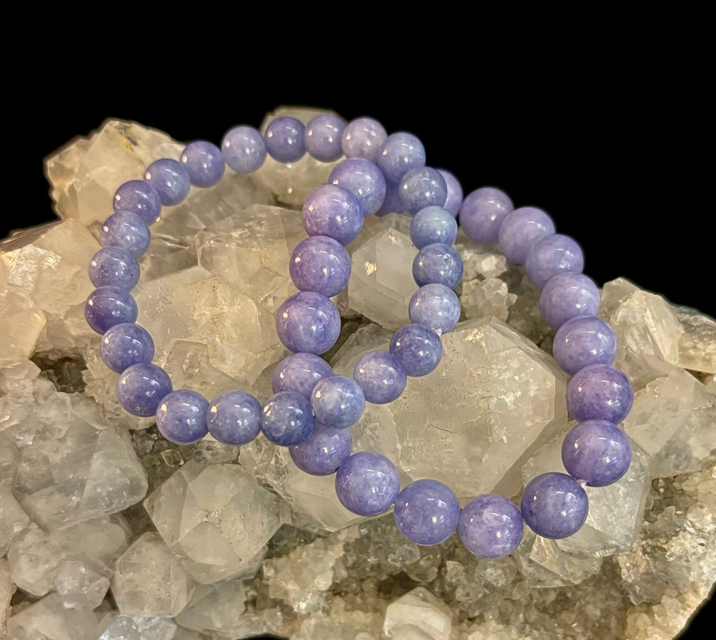 Pulsera de cristal de angelita – Serenidad e intuición | Cuentas de 8 mm y 10 mm para muñecas medianas