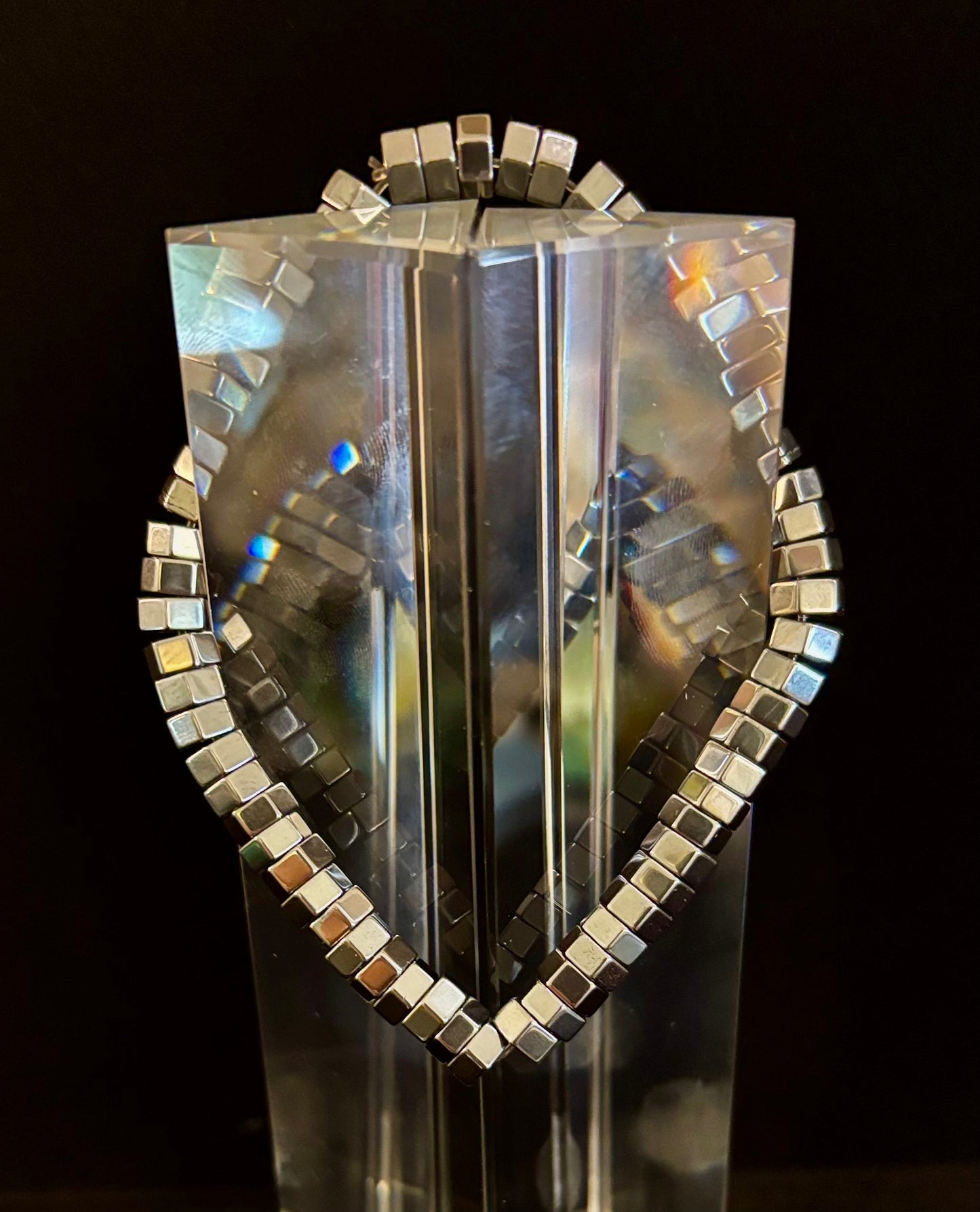 Pulsera de cuentas geométrica retro – Diseñada para muñecas grandes a extragrandes
