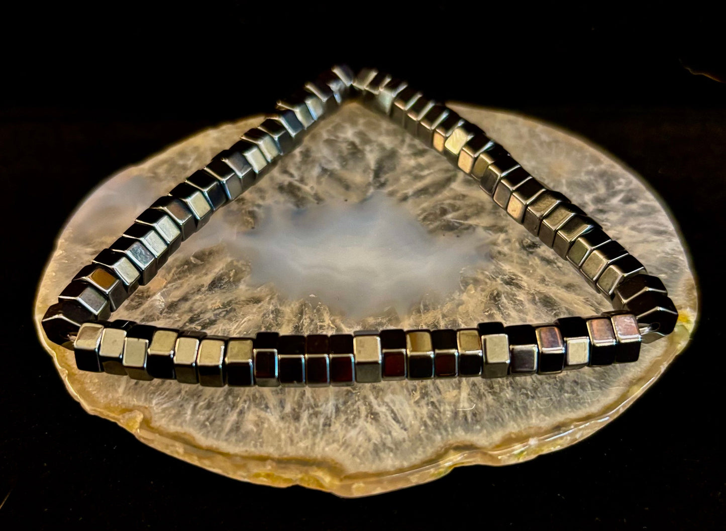 Pulsera de cuentas geométrica retro – Diseñada para muñecas grandes a extragrandes