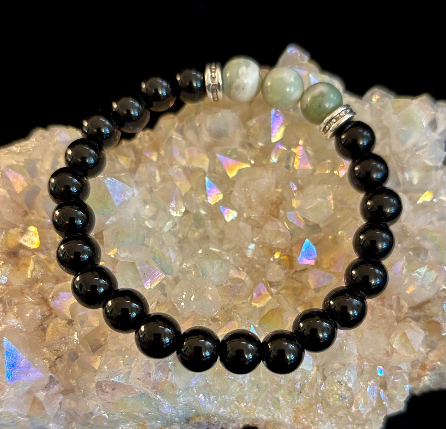 Pulsera Elástica Unisex de Piedra Natural Verde Grisácea Blanquecina – Muñecas Medianas