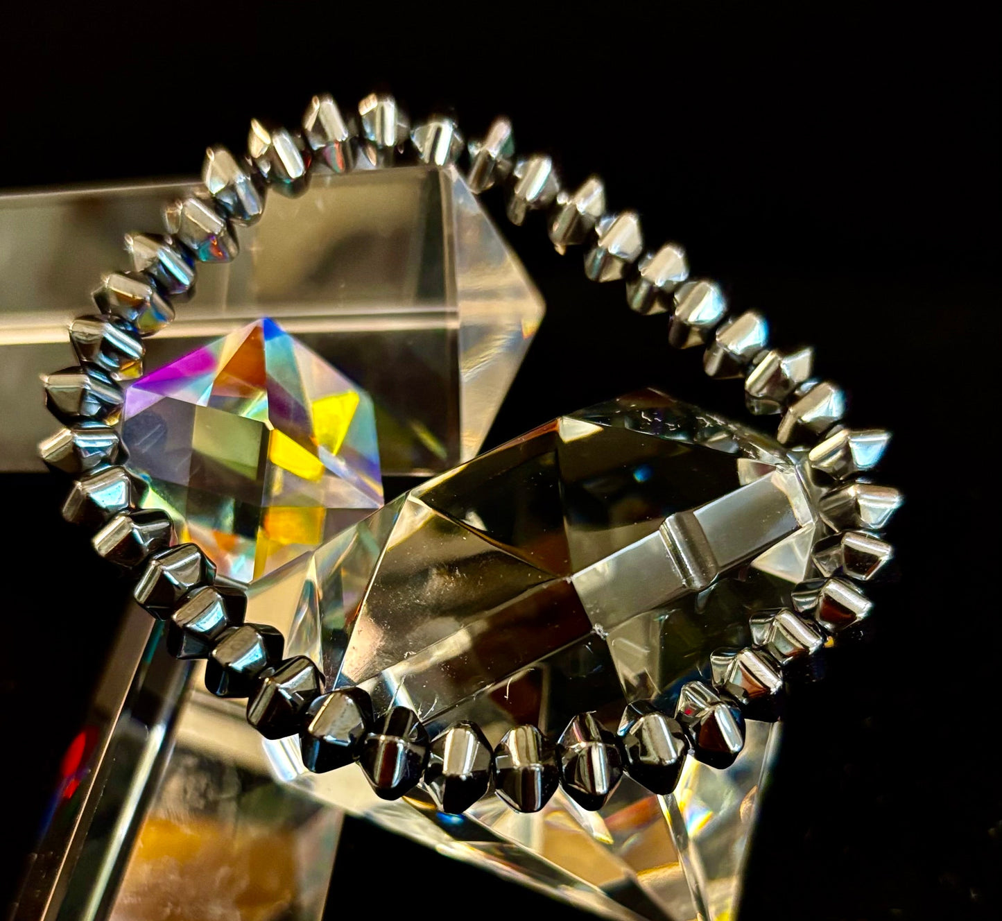 Pulsera Geométrica de Acero Facetado con Cuentas – Fuerza y Estilo para Muñecas Medianas a Grandes