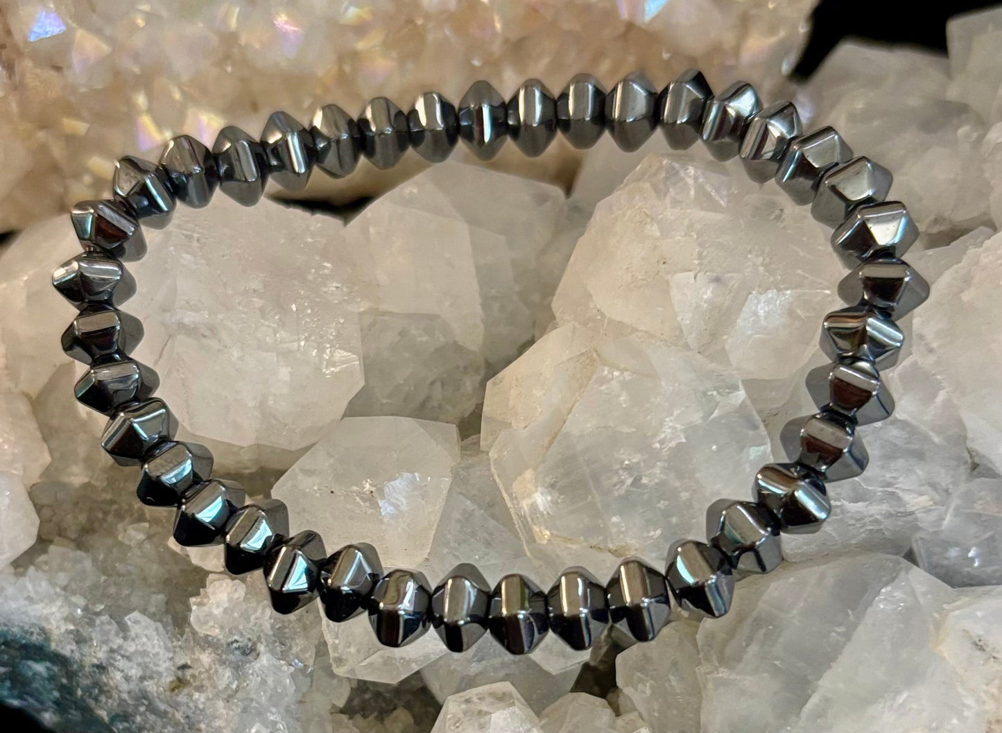 Pulsera Geométrica de Acero Facetado con Cuentas – Fuerza y Estilo para Muñecas Medianas a Grandes