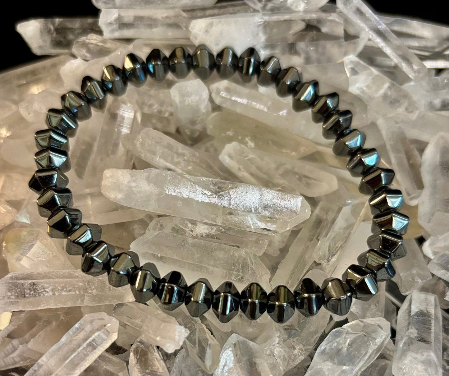 Pulsera Geométrica de Acero Facetado con Cuentas – Fuerza y Estilo para Muñecas Medianas a Grandes