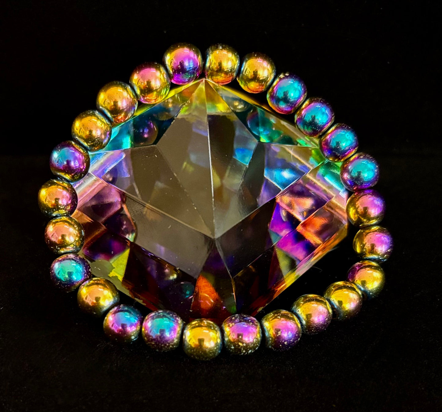 Pulsera de Hematita Arcoíris con Cuentas Redondas – Orgullo y Fuerza LGBTQ para Muñecas Medianas o Grandes