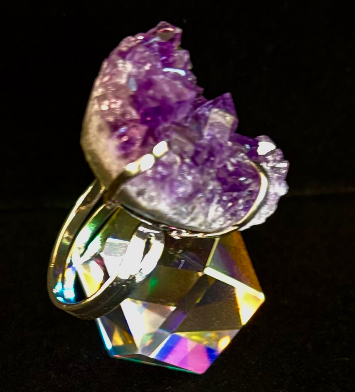 Anillo llamativo de geoda de amatista natural – Hecho a mano en Brasil