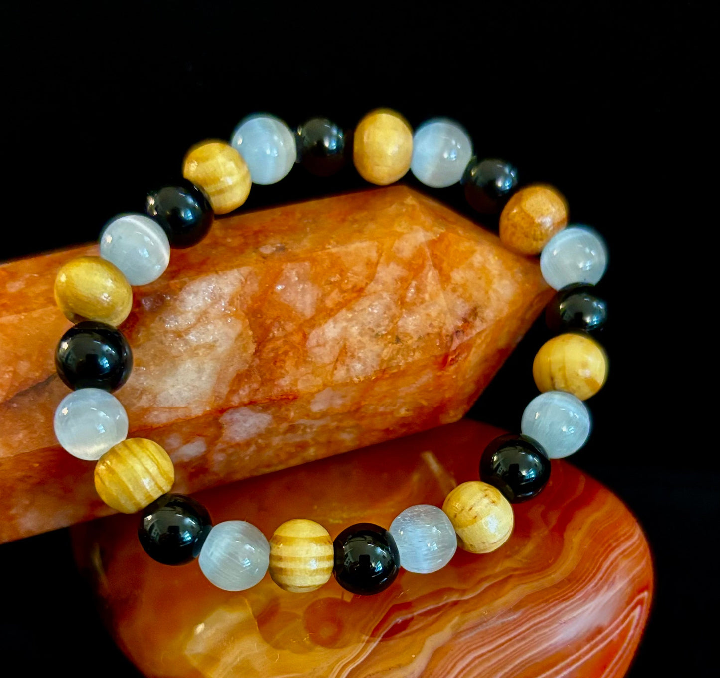 Pulsera de Selenita, Turmalina Negra y Palo Santo – Protección y Limpieza para Muñecas Pequeñas