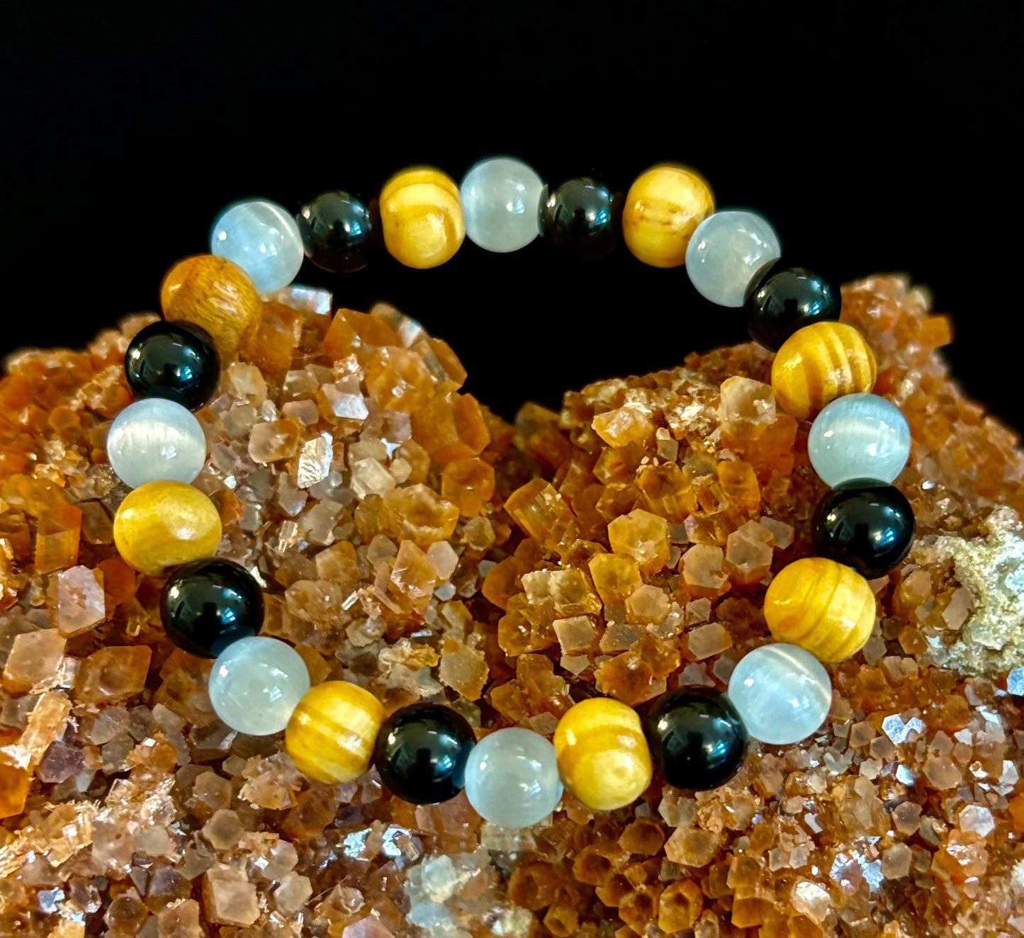 Pulsera de Selenita, Turmalina Negra y Palo Santo – Protección y Limpieza para Muñecas Pequeñas