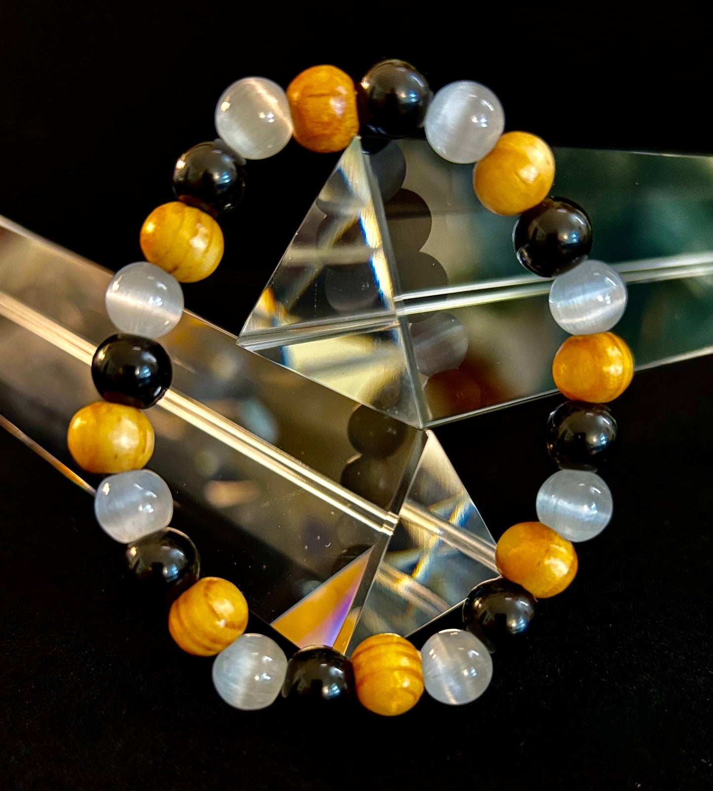 Pulsera de Selenita, Turmalina Negra y Palo Santo – Protección y Limpieza para Muñecas Pequeñas