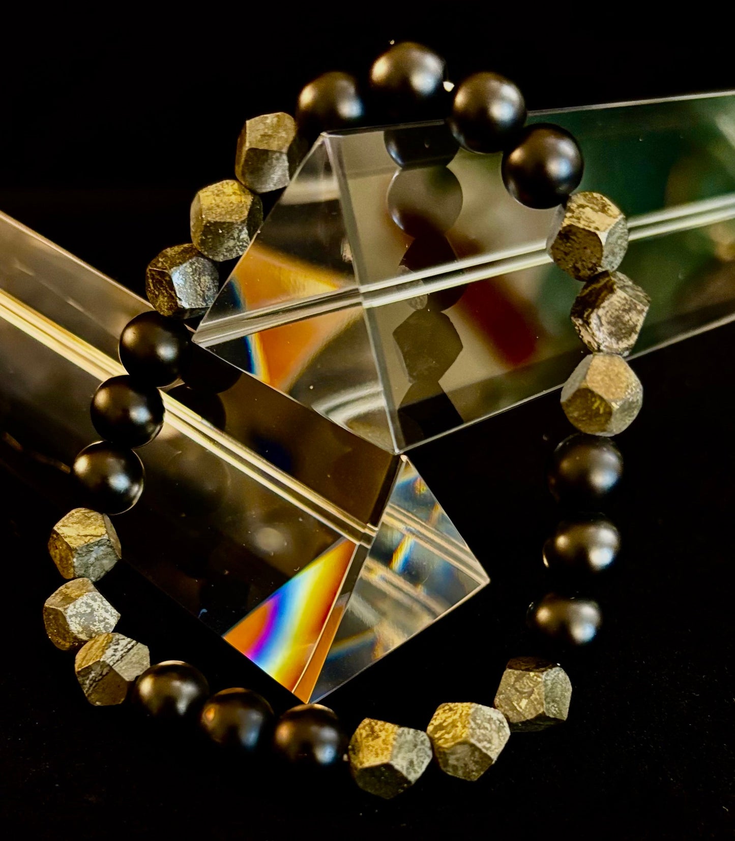 Pulsera de pirita de hierro amarilla con corte de rombo – Fuerza y Confianza - Muñecas medianas a grandes