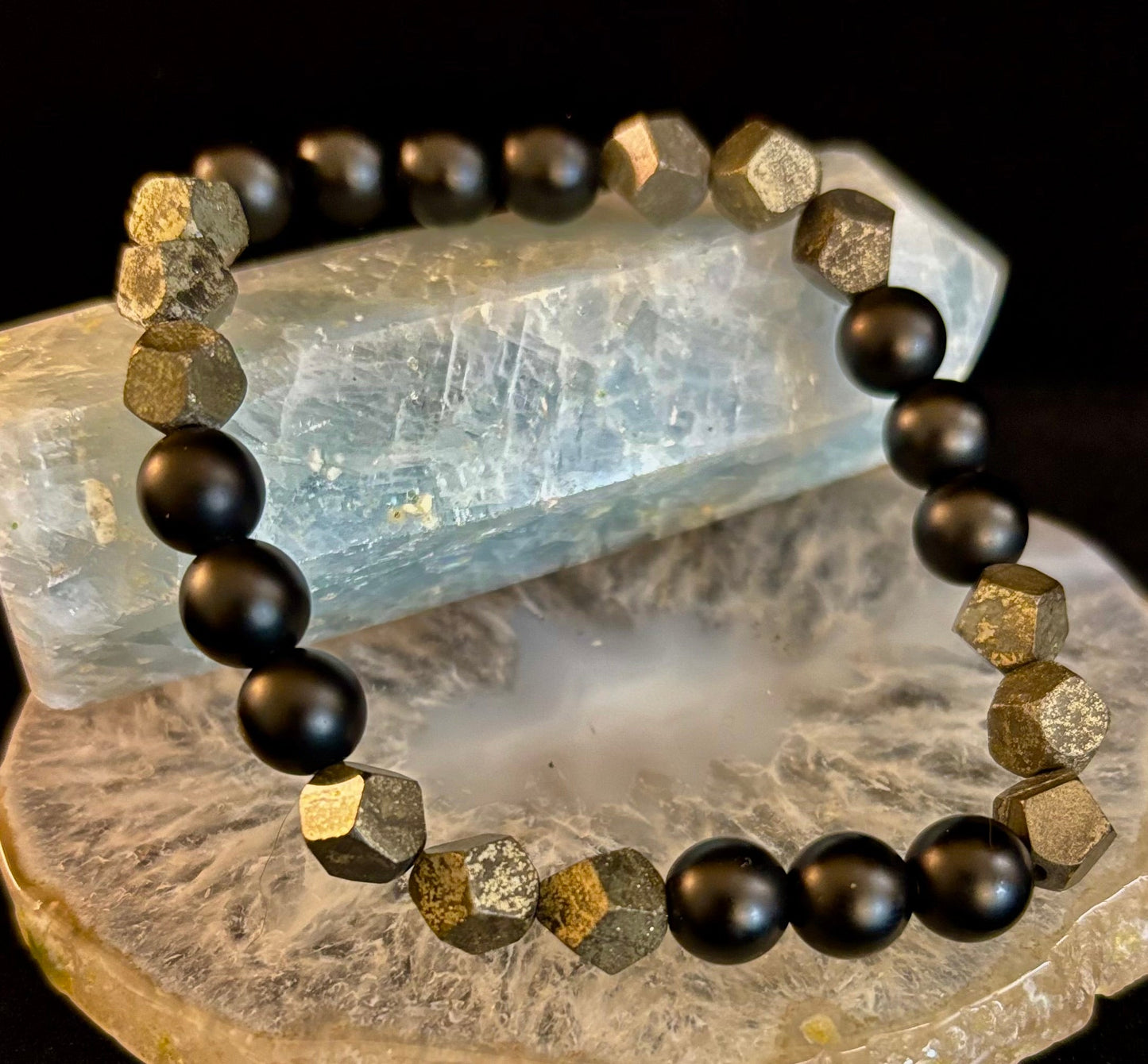 Pulsera de pirita de hierro amarilla con corte de rombo – Fuerza y Confianza - Muñecas medianas a grandes
