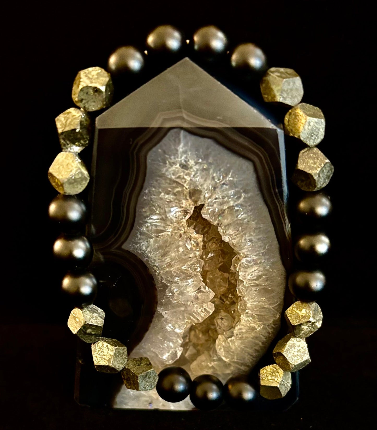 Pulsera de pirita de hierro amarilla con corte de rombo – Fuerza y Confianza - Muñecas medianas a grandes