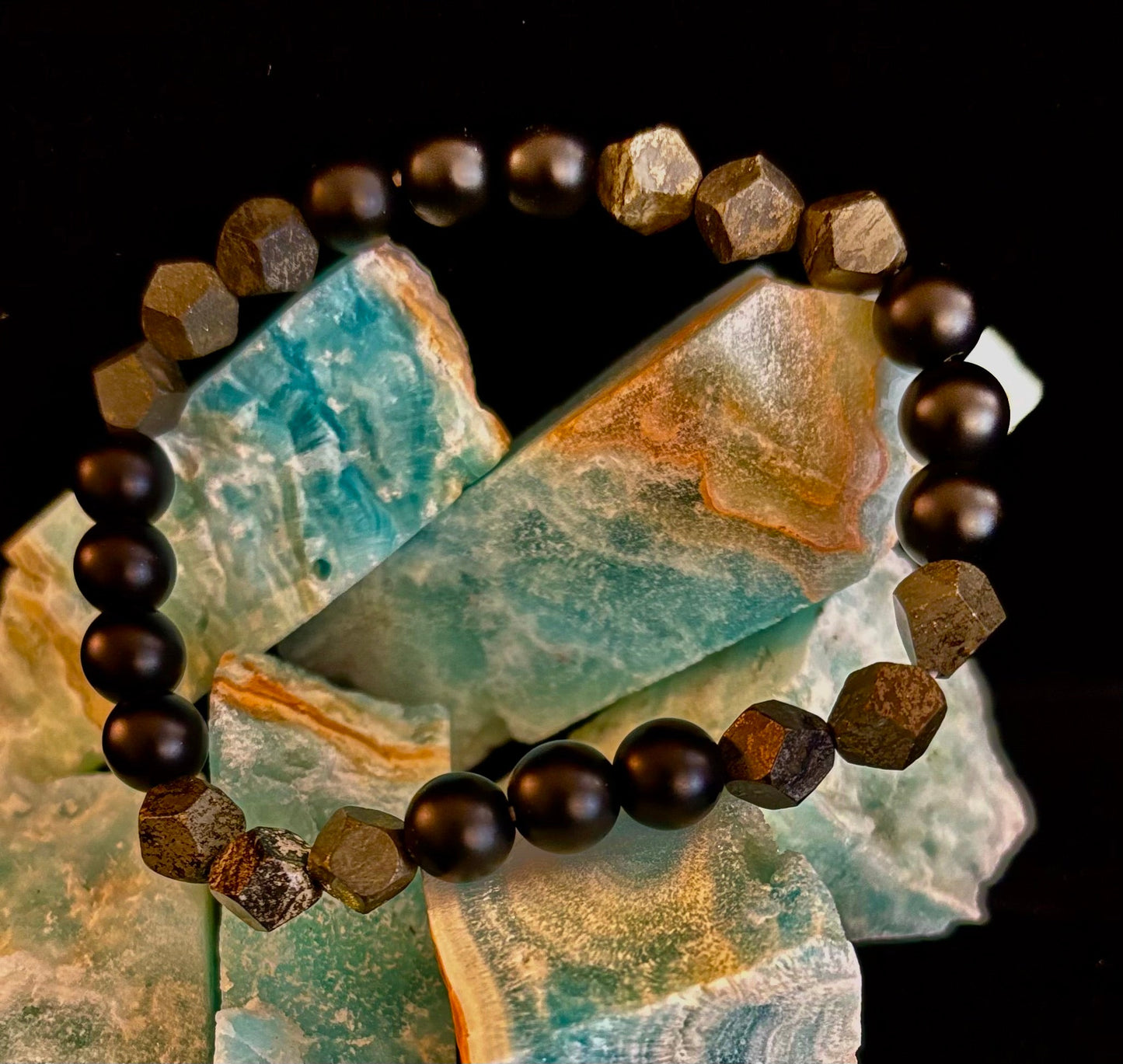 Pulsera de pirita de hierro amarilla con corte de rombo – Fuerza y Confianza - Muñecas medianas a grandes