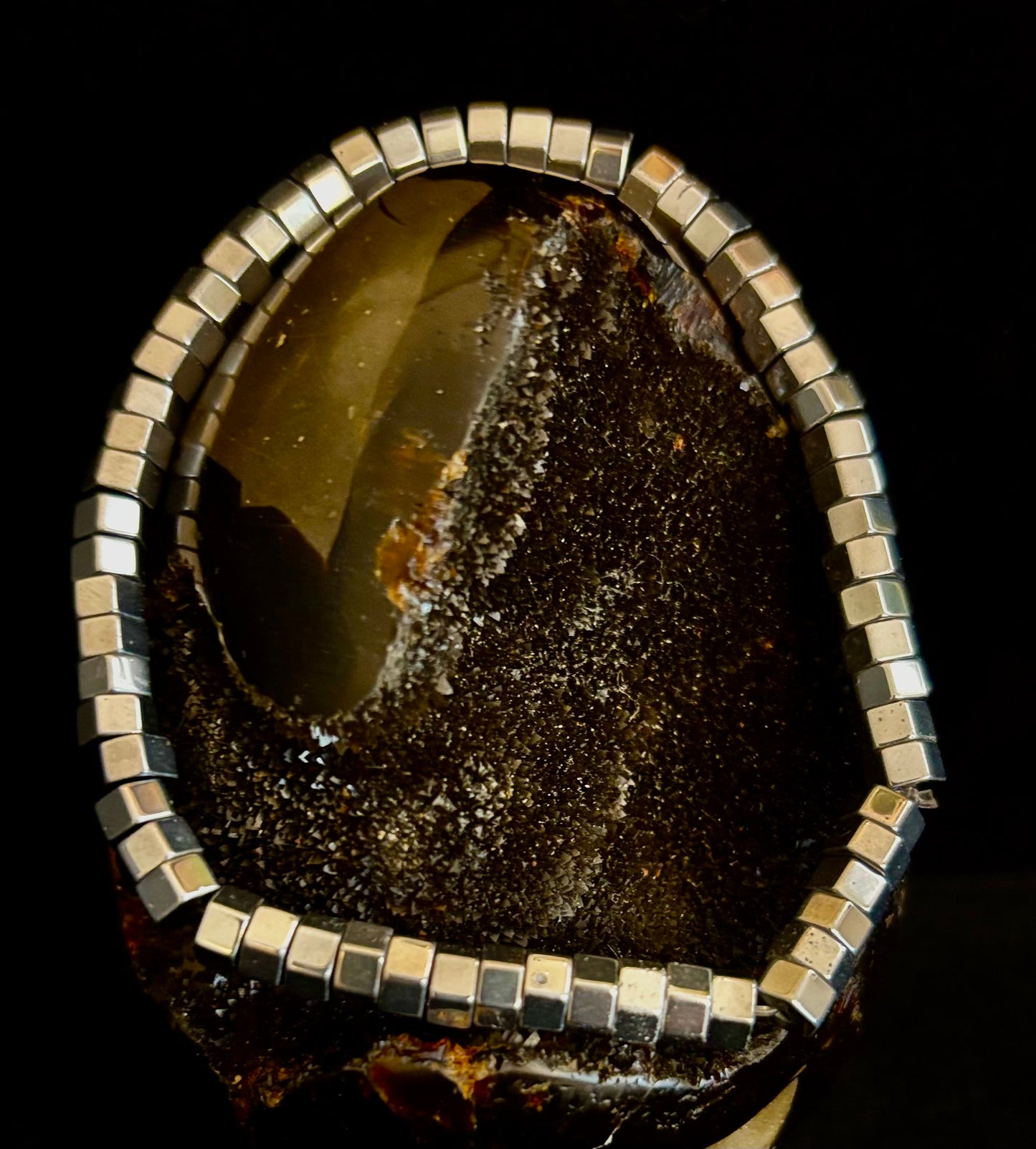 Pulsera de Cuentas Cubo Plateado Elegante – Estilo Minimalista para Cualquier Ocasión