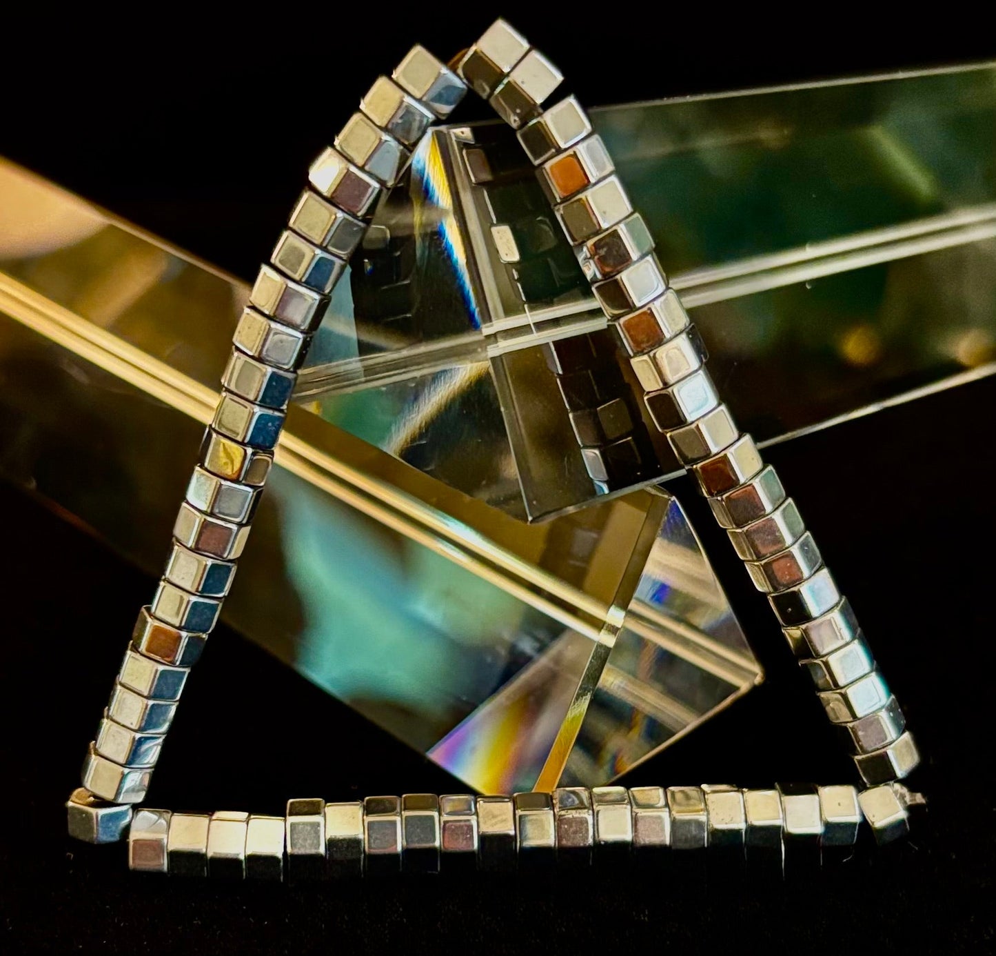 Pulsera de Cuentas Cubo Plateado Elegante – Estilo Minimalista para Cualquier Ocasión